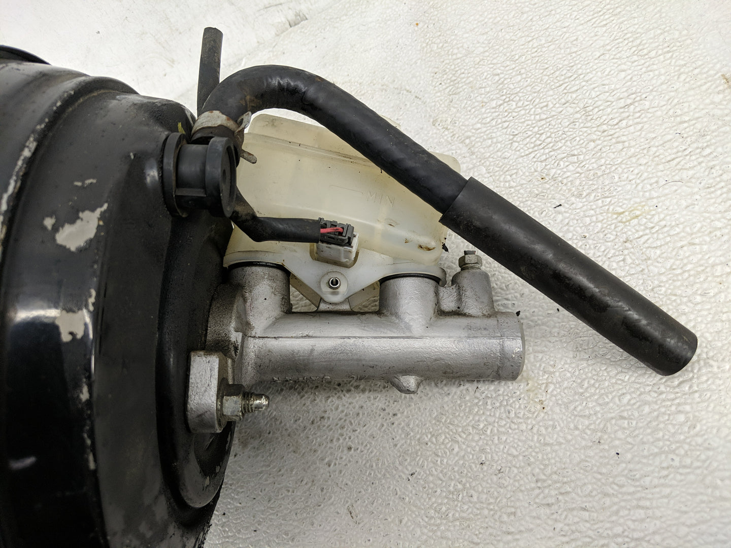 2007-2009 Subaru Legacy Power Brake Booster Oem - Oemusedautoparts1.com