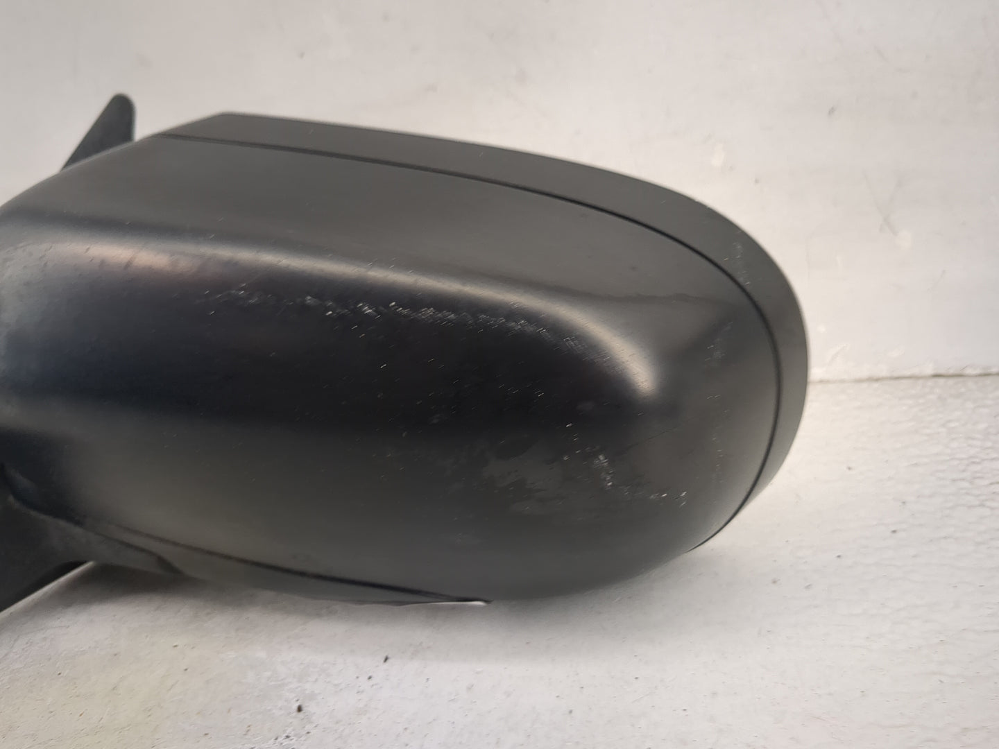 2005-2009 Subaru Legacy Driver Side View Mirror - Left Door Mirror OEM Used - Oemusedautoparts1.com