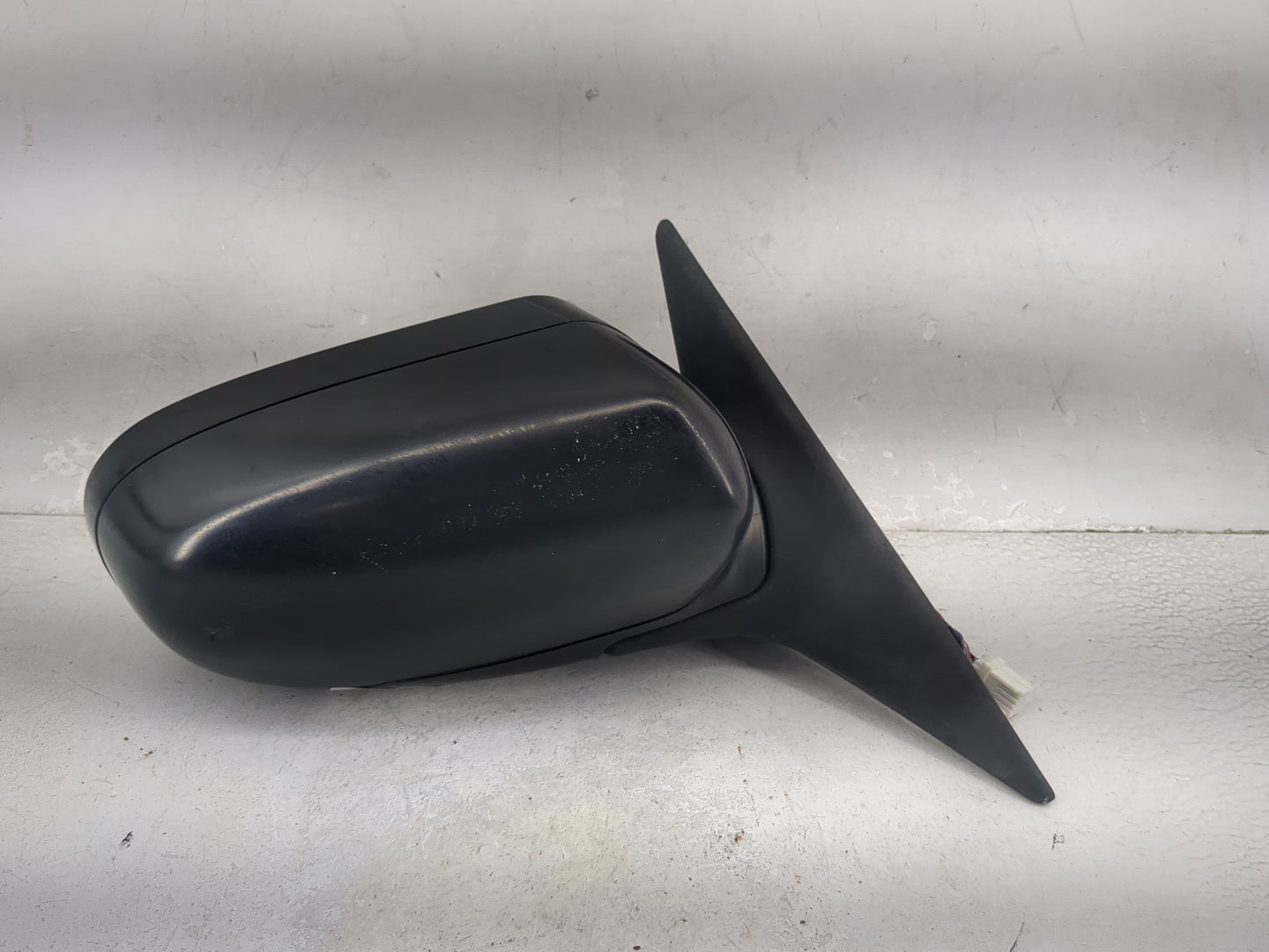 2005-2009 Subaru Legacy Passenger Side View Mirror - Right Door Mirror OEM Used - Oemusedautoparts1.com