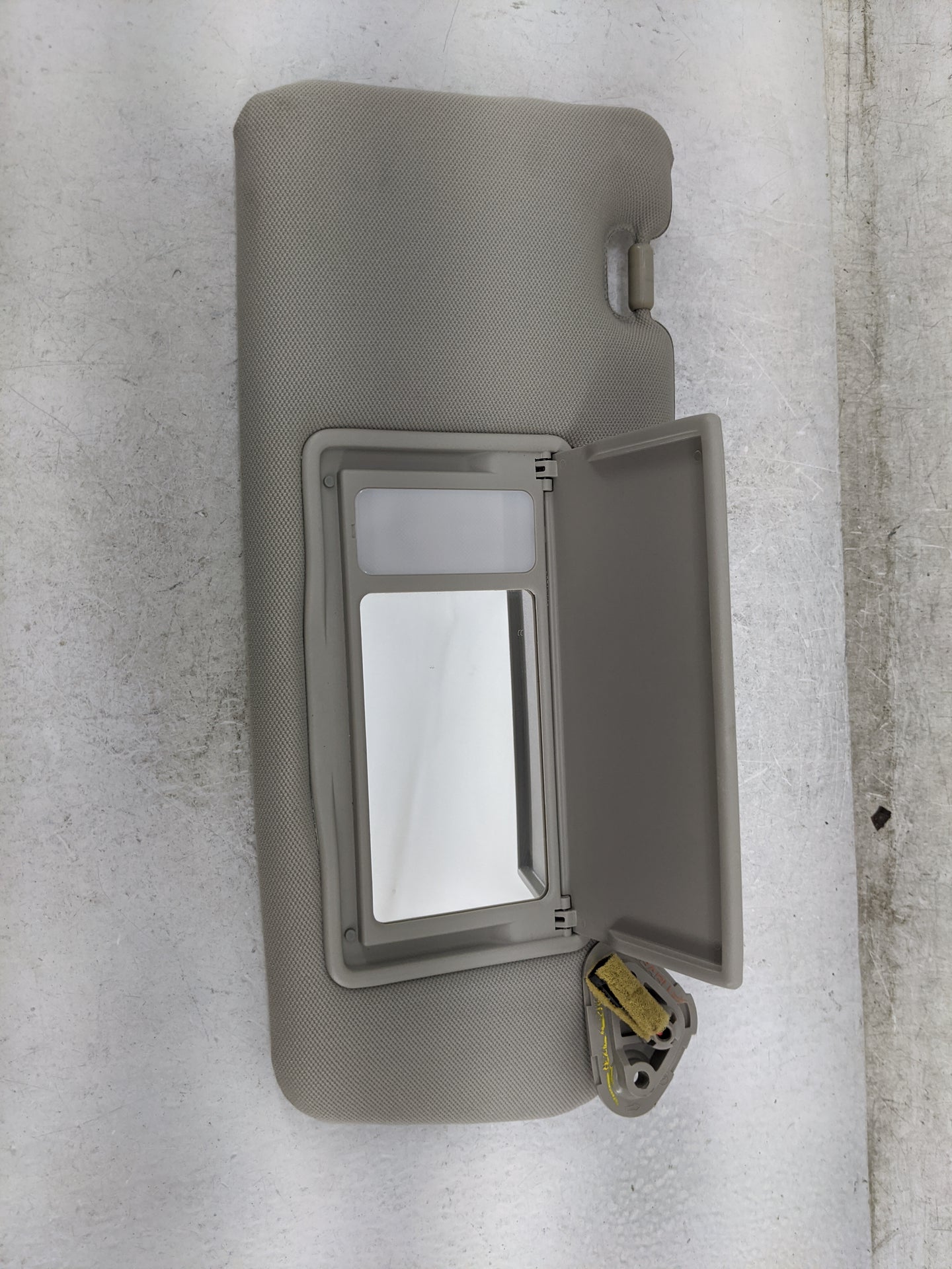 2006-2009 Subaru Legacy Sun Visor Shade Replacement Passenger Right Mirror Fits Fits 2006 2007 2008 2009 OEM Used Auto Parts