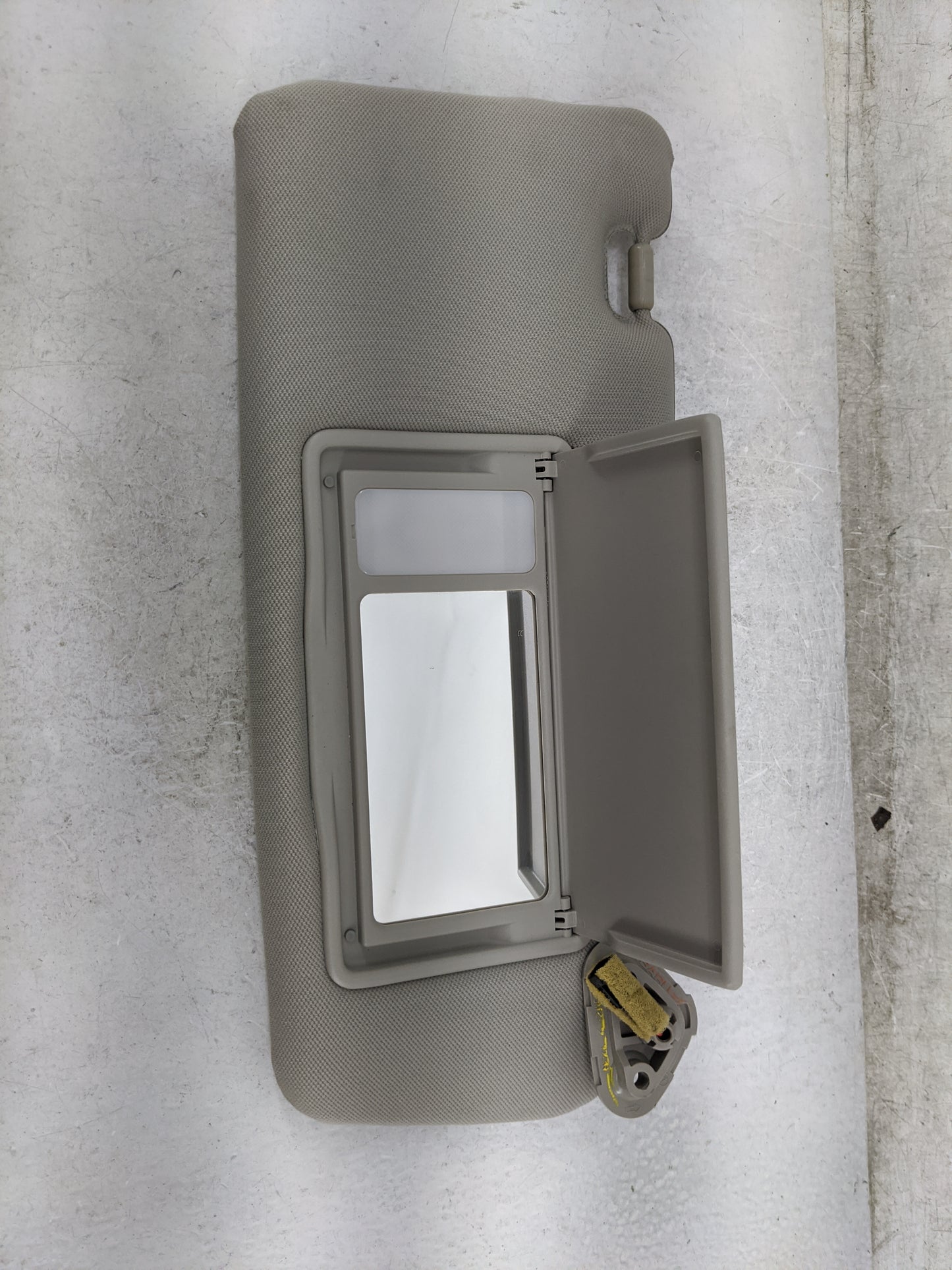 2006-2009 Subaru Legacy Sun Visor Shade Replacement Passenger Right Mirror Fits Fits 2006 2007 2008 2009 OEM Used Auto Parts