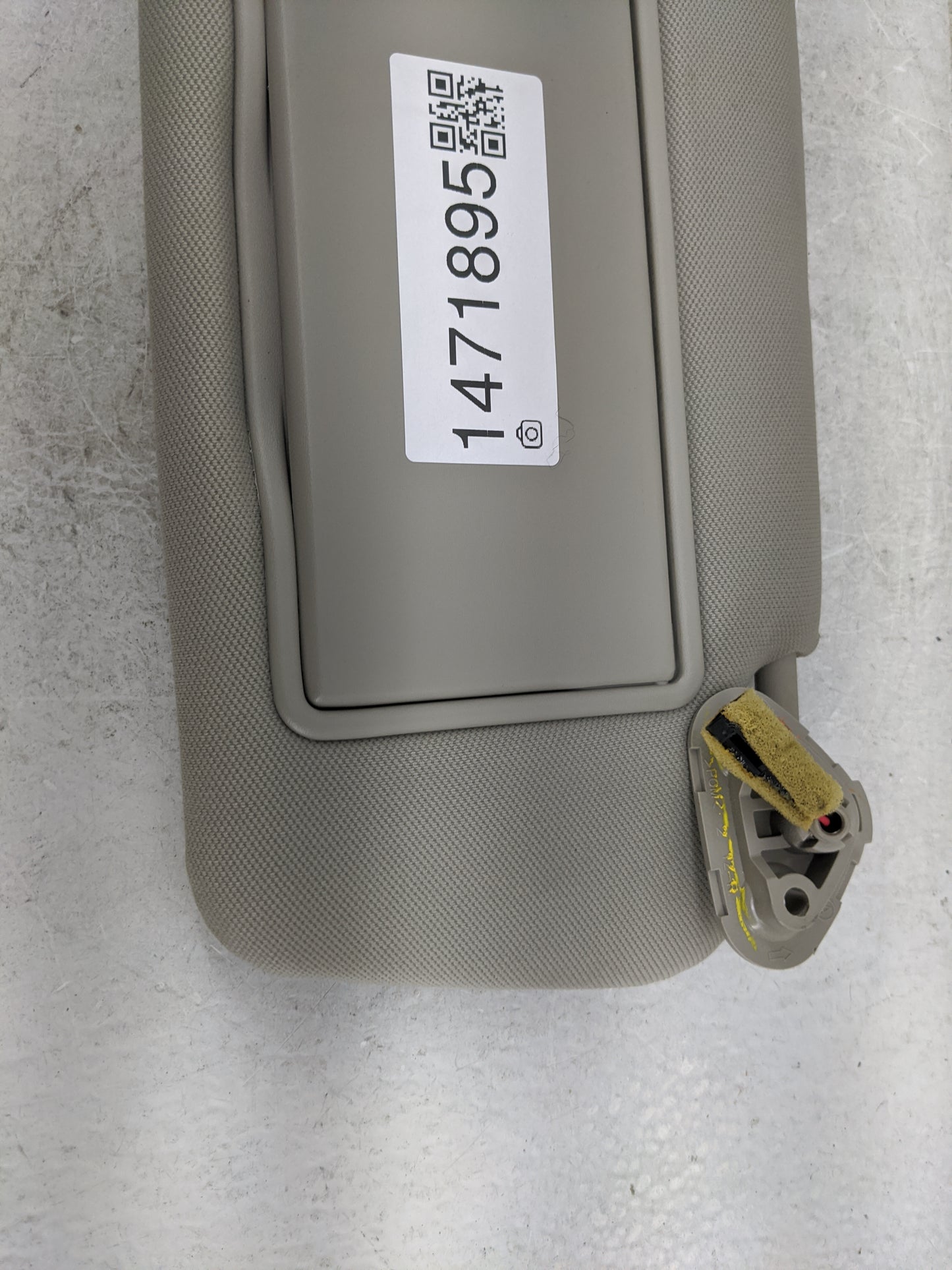 2006-2009 Subaru Legacy Sun Visor Shade Replacement Passenger Right Mirror Fits Fits 2006 2007 2008 2009 OEM Used Auto Parts