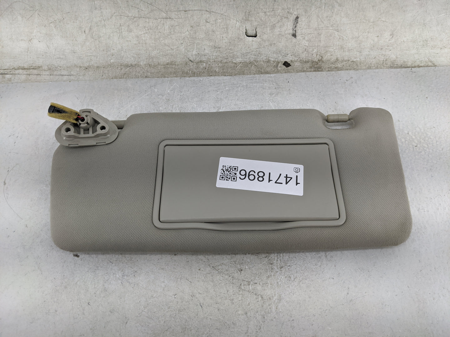 2006-2009 Subaru Legacy Sun Visor Shade Replacement Driver Left Mirror Fits Fits 2006 2007 2008 2009 OEM Used Auto Parts - O