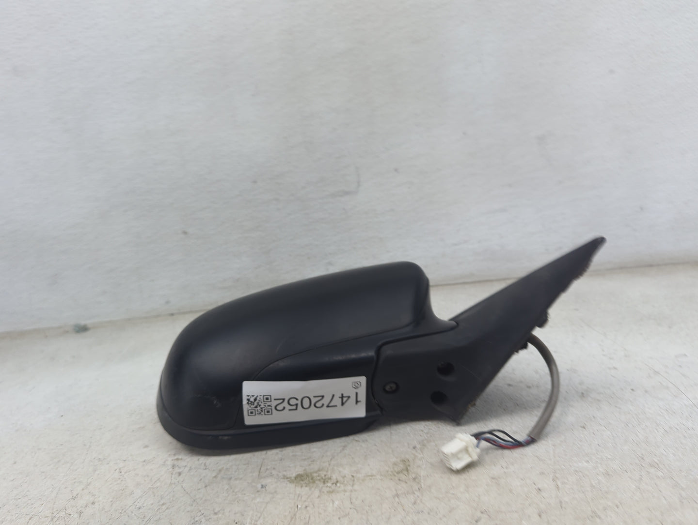 2005-2009 Subaru Legacy Passenger Side View Mirror - Right Door Mirror OEM Used - Oemusedautoparts1.com