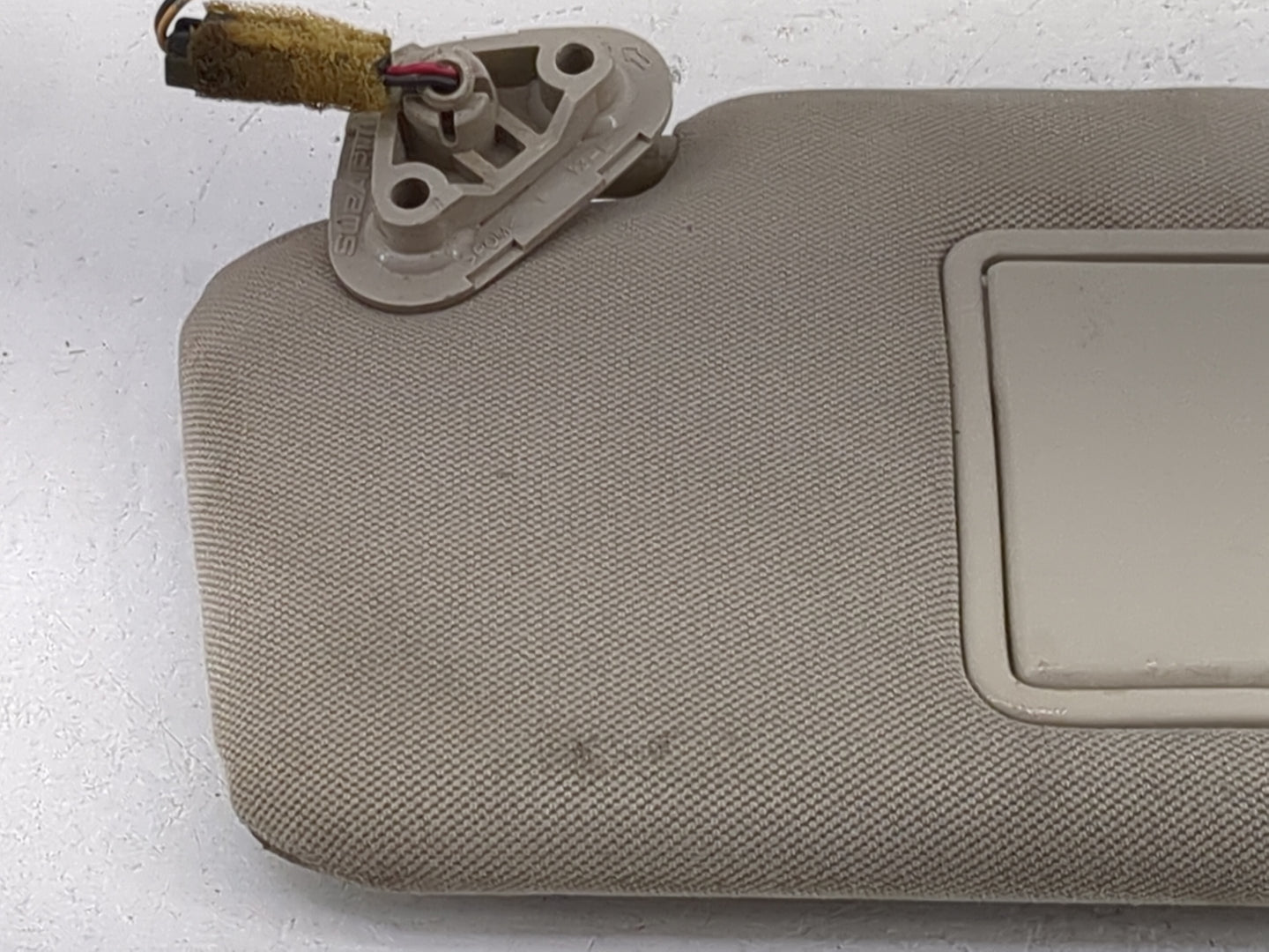 2008 Subaru Legacy Sun Visor Shade Replacement Driver Left Mirror Fits OEM Used Auto Parts - Oemusedautoparts1.com