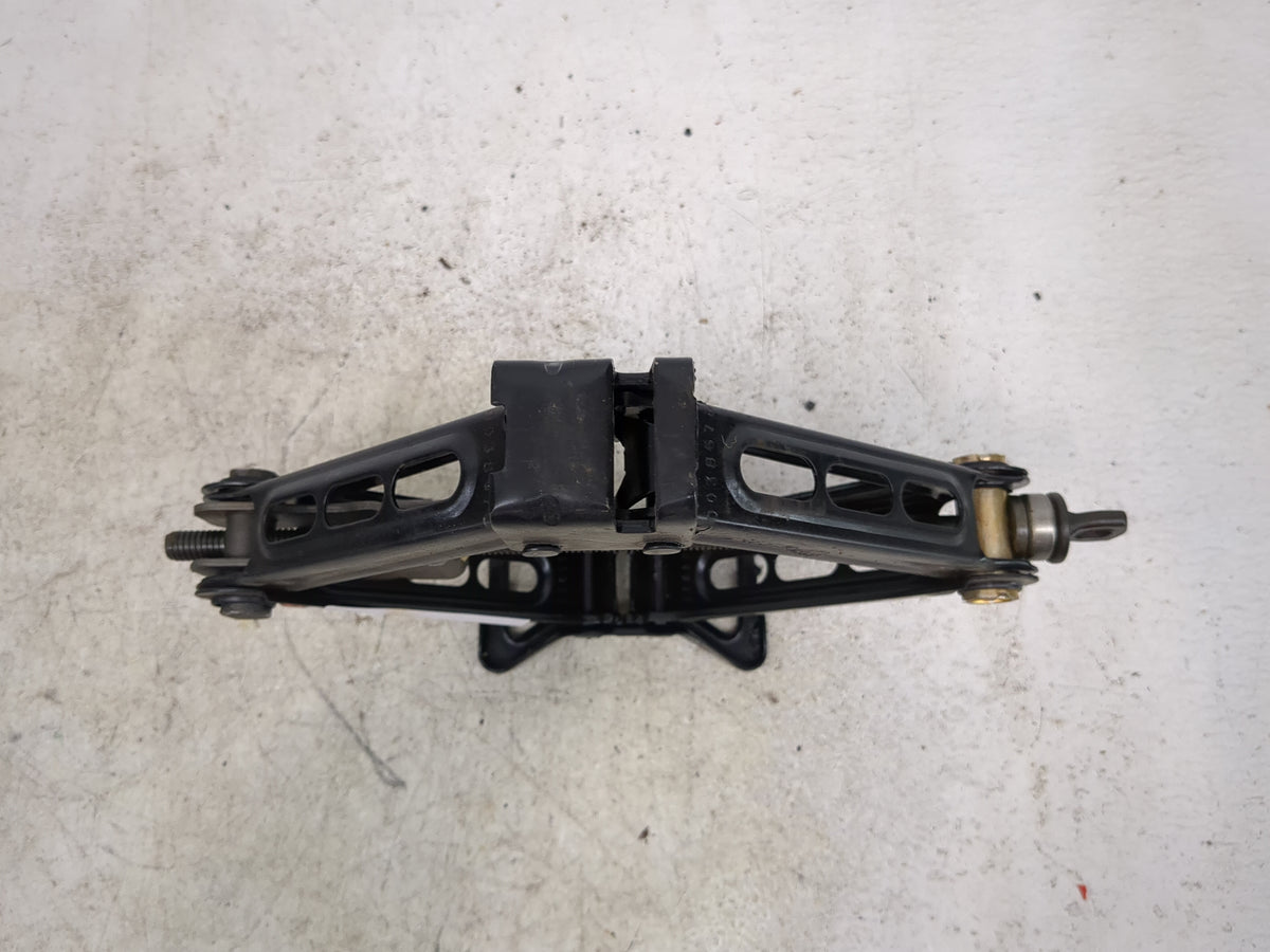 2008 Subaru Legacy Spare Scissor Car Jack 1513186 - Oemusedautoparts1.com