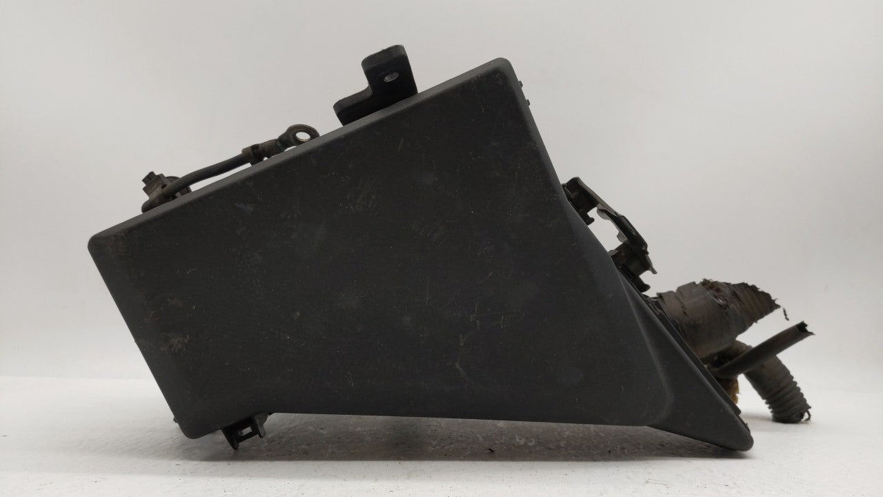 2006-2009 Subaru Legacy Fusebox Fuse Box Panel Relay Module P/N:82201AG02C MB502011B Fits Fits 2006 2007 2008 2009 OEM Used 