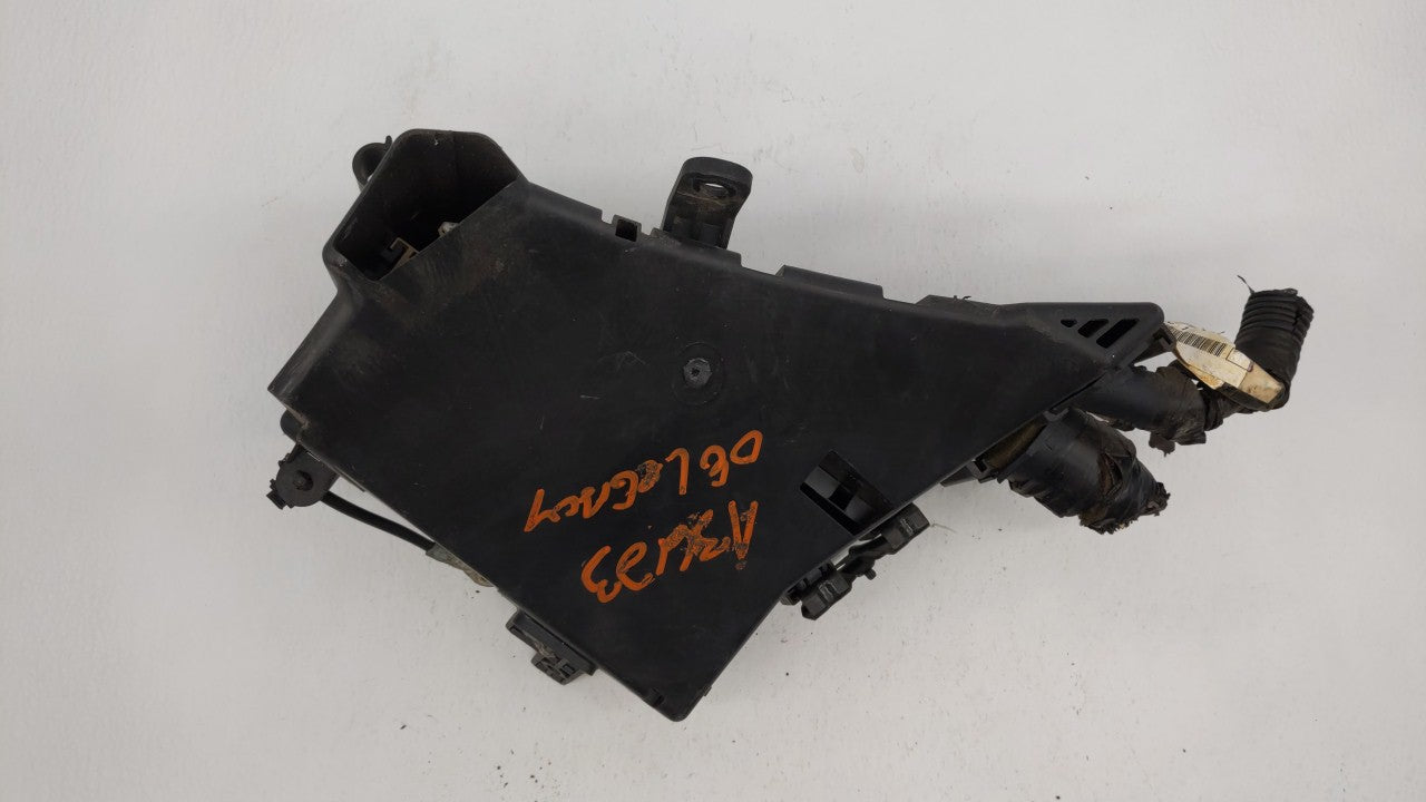 2006-2009 Subaru Legacy Fusebox Fuse Box Panel Relay Module P/N:82201AG02C MB502011B Fits Fits 2006 2007 2008 2009 OEM Used 