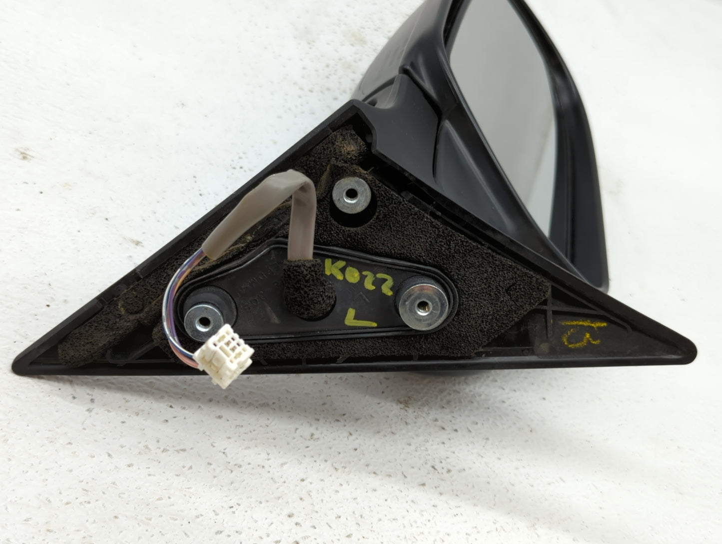 2005-2009 Subaru Legacy Driver Side View Mirror - Left Door Mirror OEM Used - Oemusedautoparts1.com