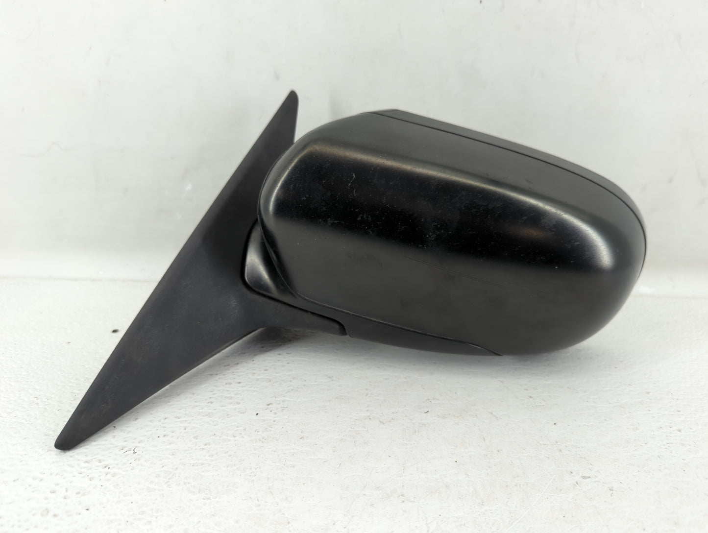 2005-2009 Subaru Legacy Driver Side View Mirror - Left Door Mirror OEM Used - Oemusedautoparts1.com