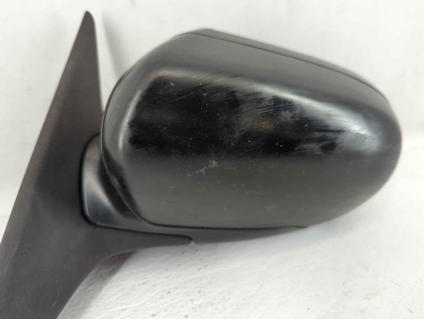 2005-2009 Subaru Legacy Driver Side View Mirror - Left Door Mirror OEM Used - Oemusedautoparts1.com