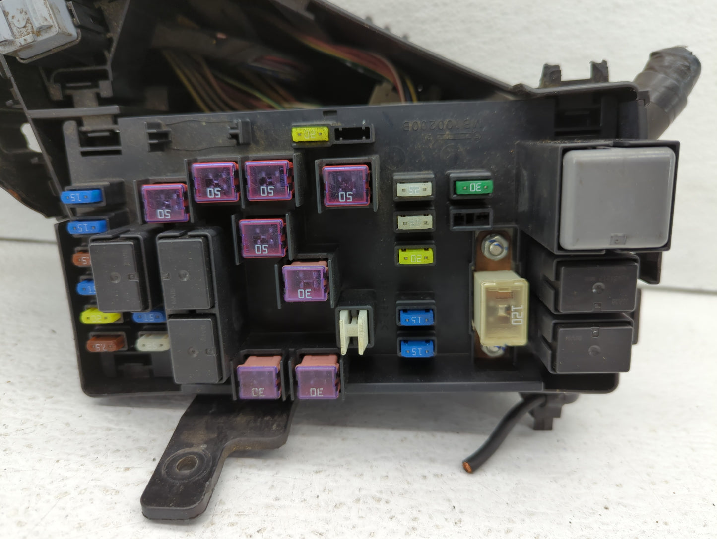 2006-2009 Subaru Legacy Fusebox Fuse Box Panel Relay Module P/N:MB502050B MB5020508 Fits Fits 2006 2007 2008 2009 OEM Used A