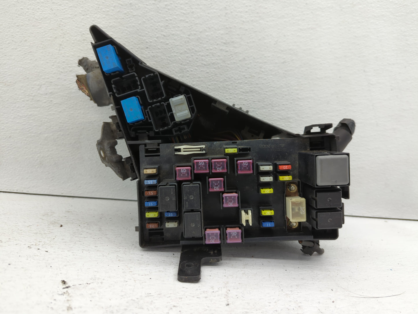 2006-2009 Subaru Legacy Fusebox Fuse Box Panel Relay Module P/N:MB502050B MB5020508 Fits Fits 2006 2007 2008 2009 OEM Used A