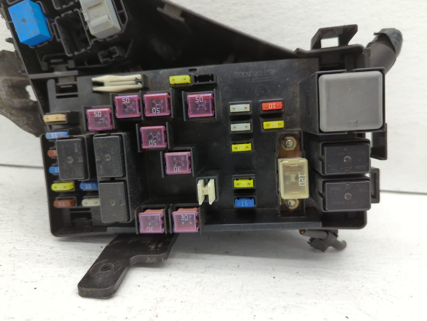 2006-2009 Subaru Legacy Fusebox Fuse Box Panel Relay Module P/N:MB502050B MB5020508 Fits Fits 2006 2007 2008 2009 OEM Used A
