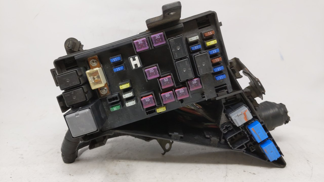 2006-2009 Subaru Legacy Fusebox Fuse Box Panel Relay Module Fits Fits 2006 2007 2008 2009 OEM Used Auto Parts - Oemusedautop