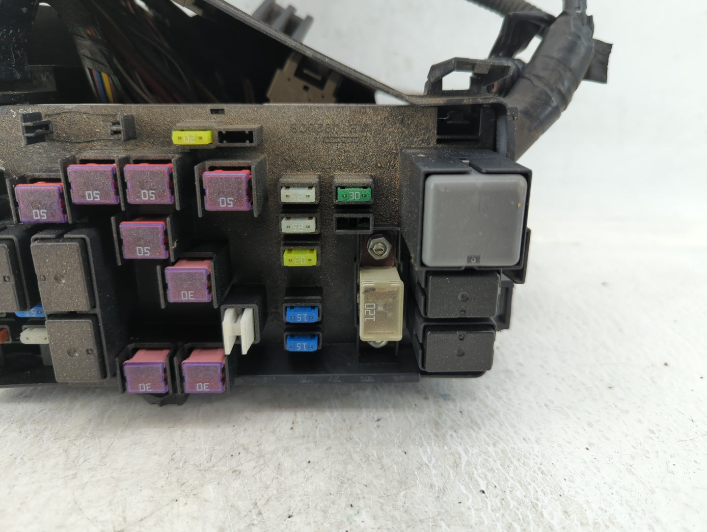2006-2009 Subaru Legacy Fusebox Fuse Box Panel Relay Module P/N:MB502050B Fits Fits 2006 2007 2008 2009 OEM Used Auto Parts 