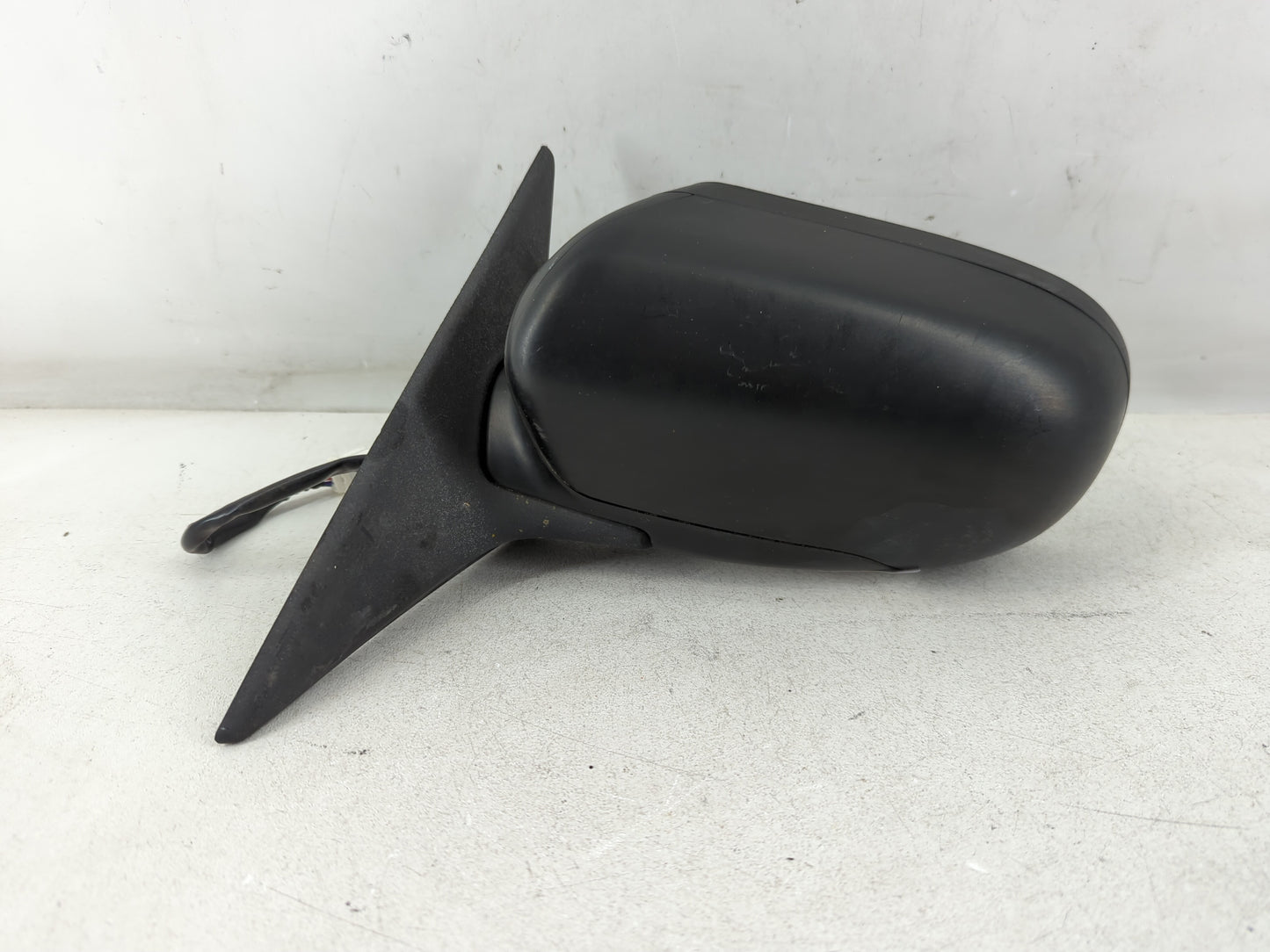 2005-2009 Subaru Legacy Driver Left Side View Manual Door Mirror Black - Oemusedautoparts1.com