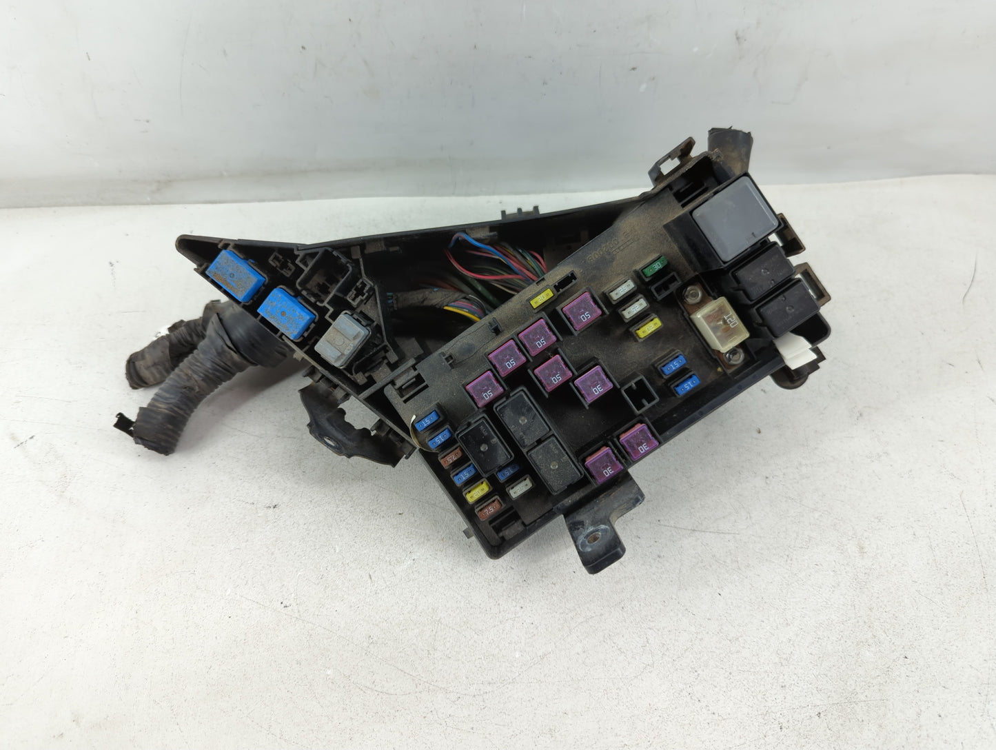 2006-2009 Subaru Legacy Fusebox Fuse Box Panel Relay Module P/N:MB502050B Fits Fits 2006 2007 2008 2009 OEM Used Auto Parts 