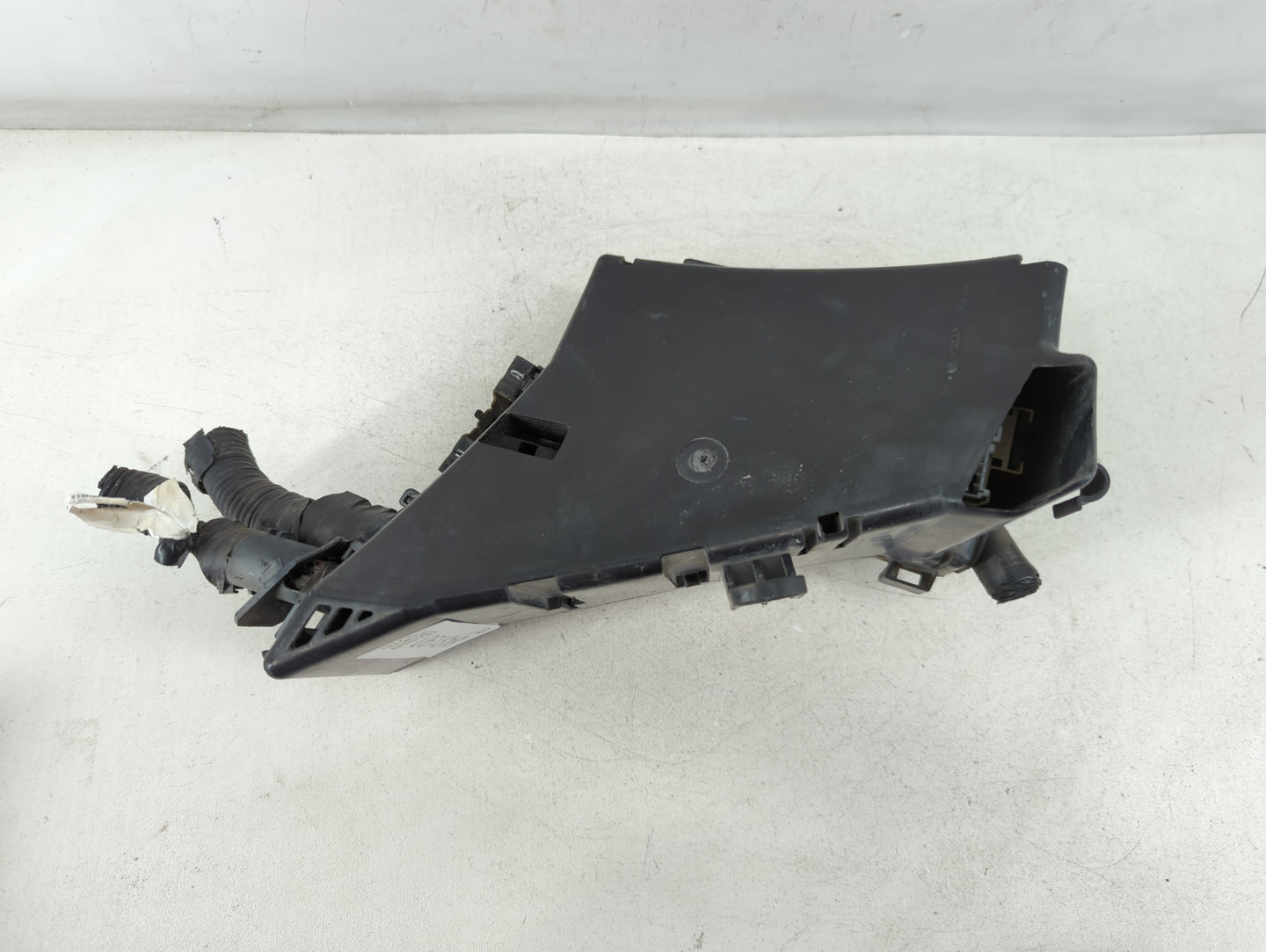 2006-2009 Subaru Legacy Fusebox Fuse Box Panel Relay Module P/N:MB502050B Fits Fits 2006 2007 2008 2009 OEM Used Auto Parts 