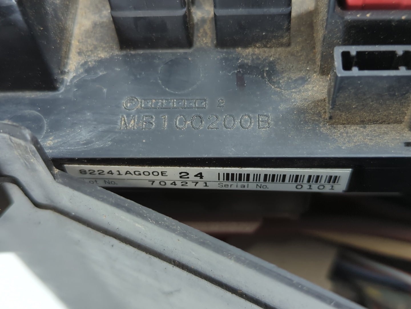2006-2009 Subaru Legacy Fusebox Fuse Box Panel Relay Module P/N:MB100200B Fits Fits 2006 2007 2008 2009 OEM Used Auto Parts 