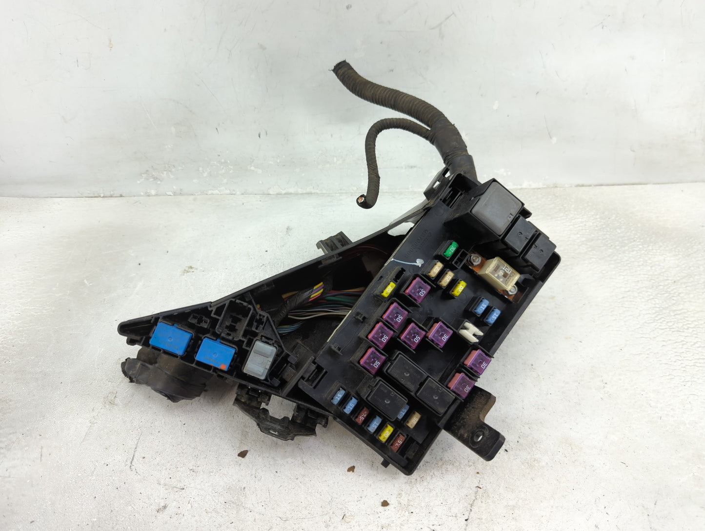 2008 Subaru Outback Fusebox Fuse Box Panel Relay Module P/N:MB502000B Fits OEM Used Auto Parts - Oemusedautoparts1.com