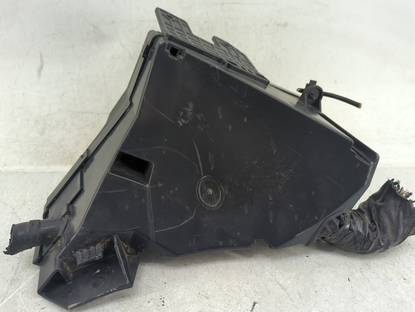 2008 Subaru Outback Fusebox Fuse Box Panel Relay Module P/N:MB502000B Fits Fits 2010 2011 2012 2013 2014 OEM Used Auto Parts
