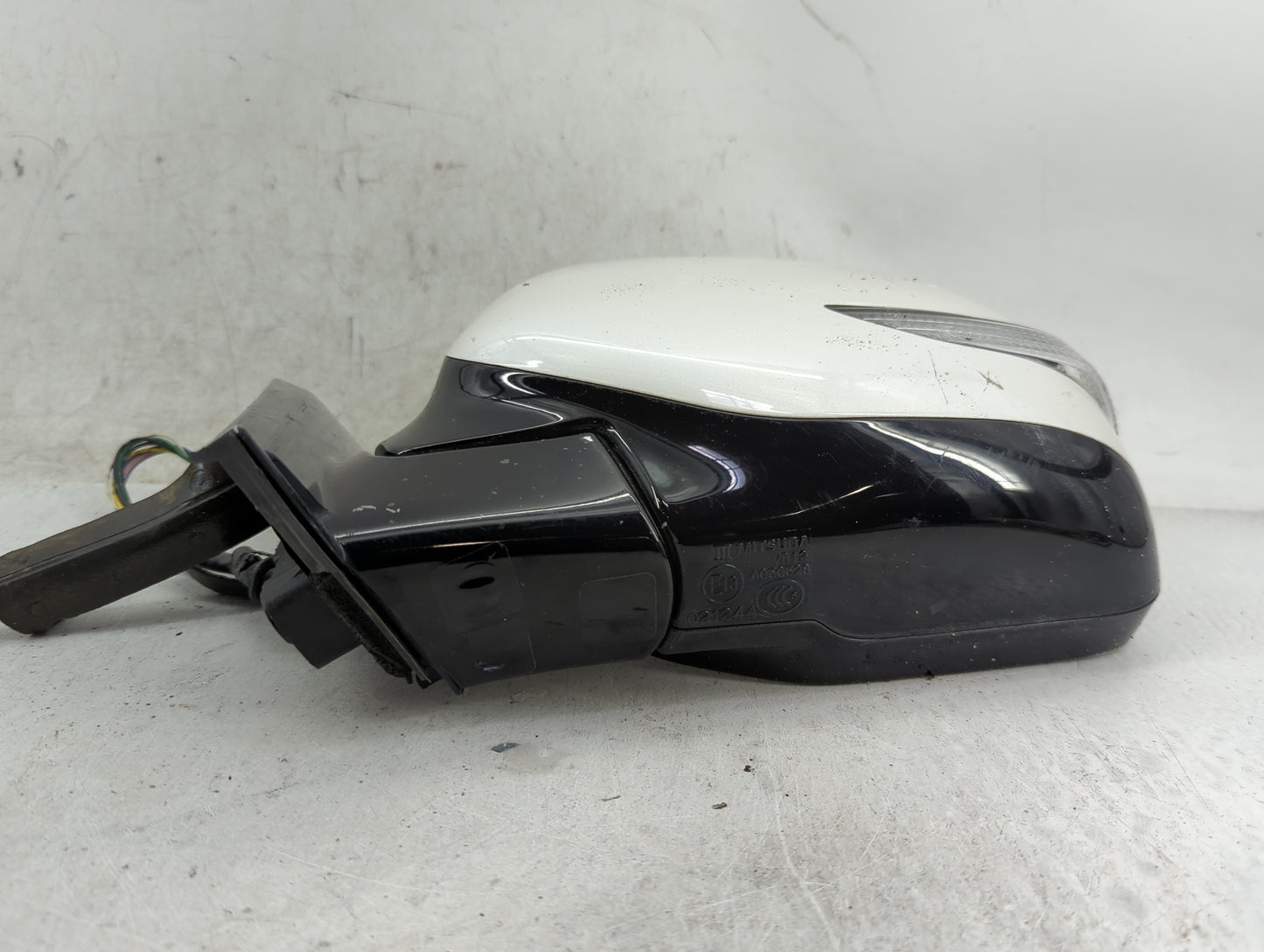 2008-2014 Subaru Tribeca Driver Side View Mirror - Left Door Mirror OEM Used - Oemusedautoparts1.com