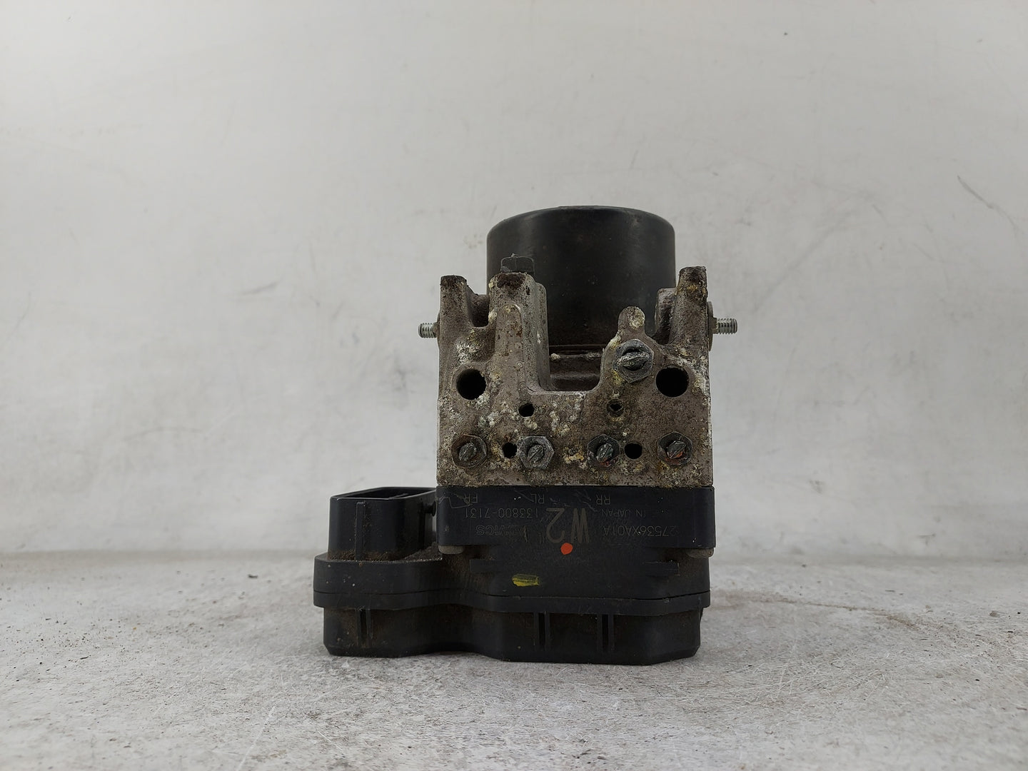 2008 Subaru Tribeca ABS Pump Control Module Replacement P/N:27536XA01A 133800-7131 Fits Fits 2007 OEM Used Auto Parts - Oemu