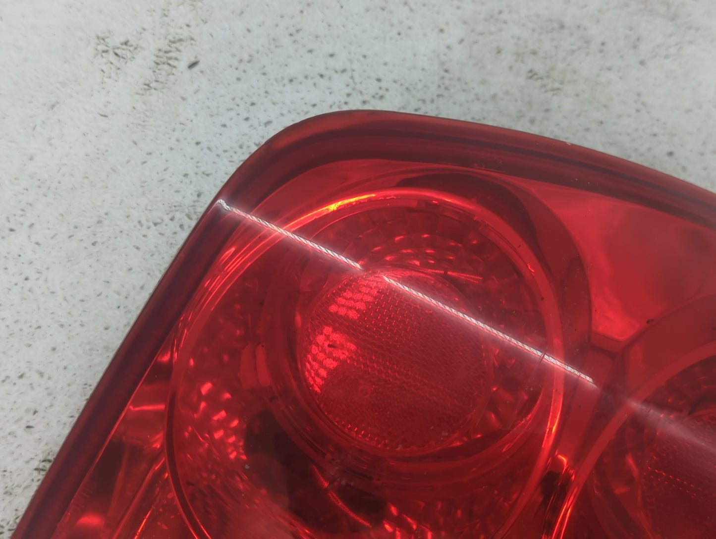 2004-2008 Suzuki Forenza Tail Light Assembly Driver Left OEM P/N:0311-001929 Fits Fits 2004 2005 2006 2007 2008 OEM Used Aut