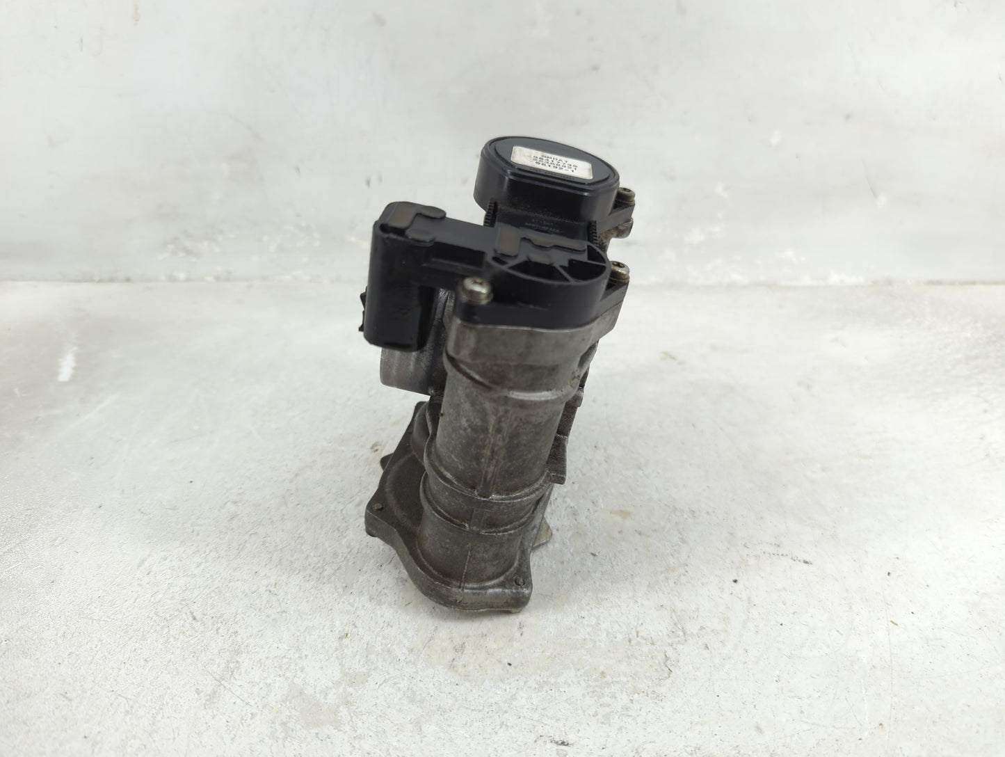 2006-2008 Suzuki Forenza Throttle Body P/N:96417730 Fits Fits 2006 2007 2008 OEM Used Auto Parts - Oemusedautoparts1.com