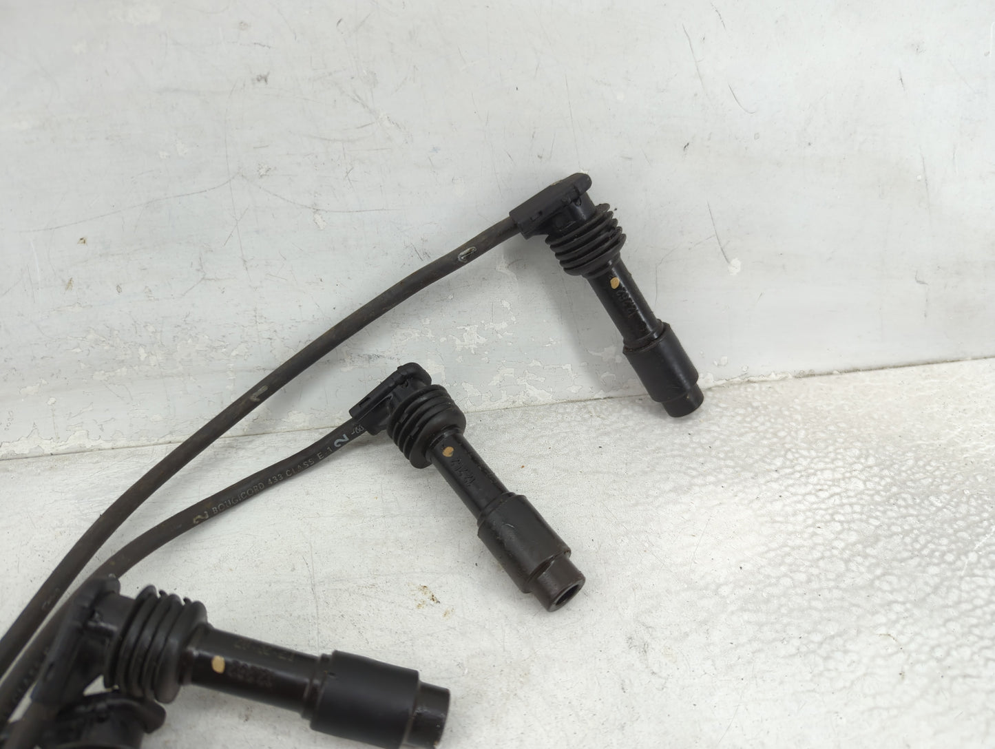 2008 Suzuki Forenza Fuel Injectors P/N:1100019 50094K Fits OEM Used Auto Parts - Oemusedautoparts1.com