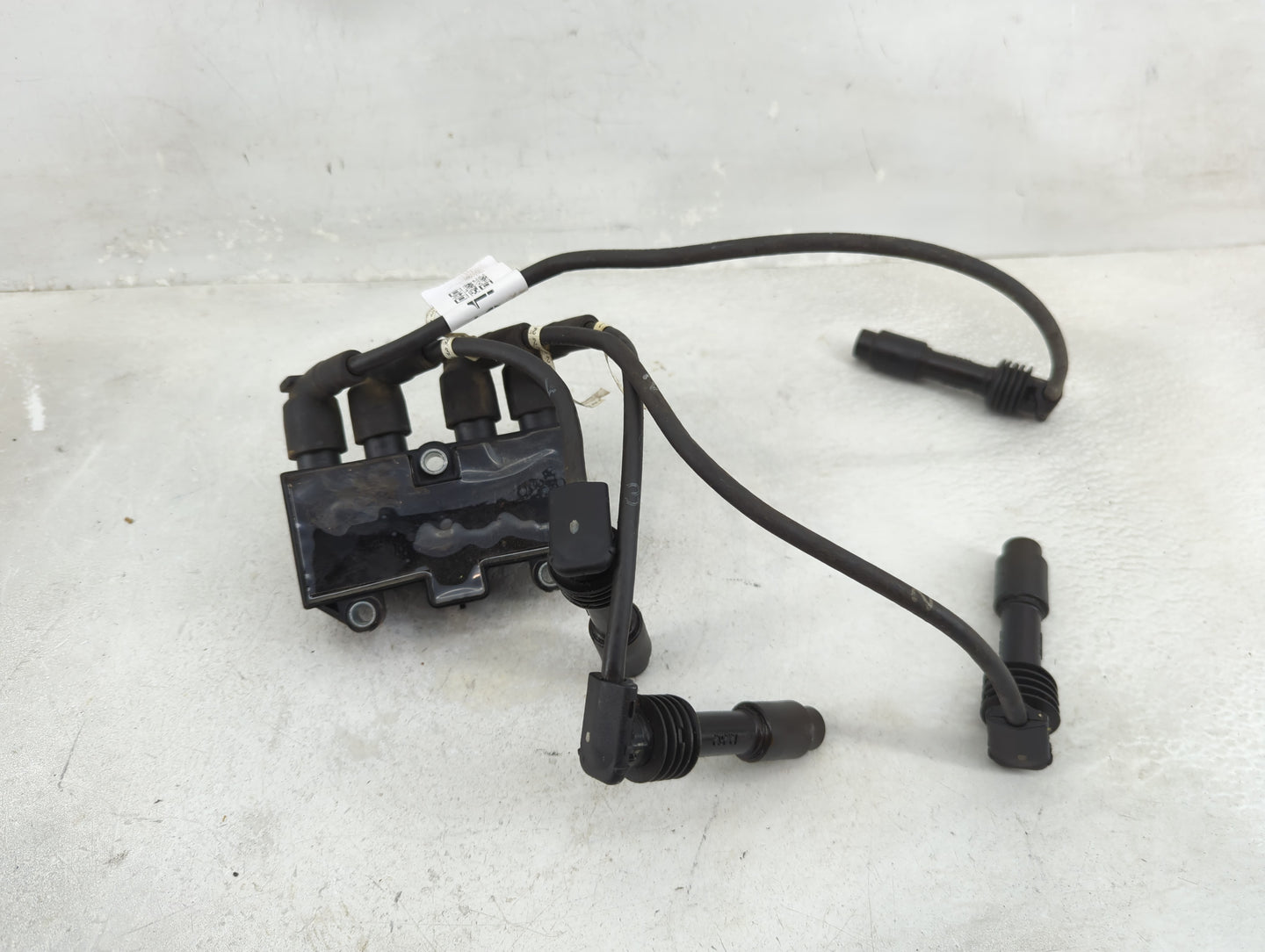 2008 Suzuki Forenza Fuel Injectors P/N:1100019 50094K Fits OEM Used Auto Parts - Oemusedautoparts1.com