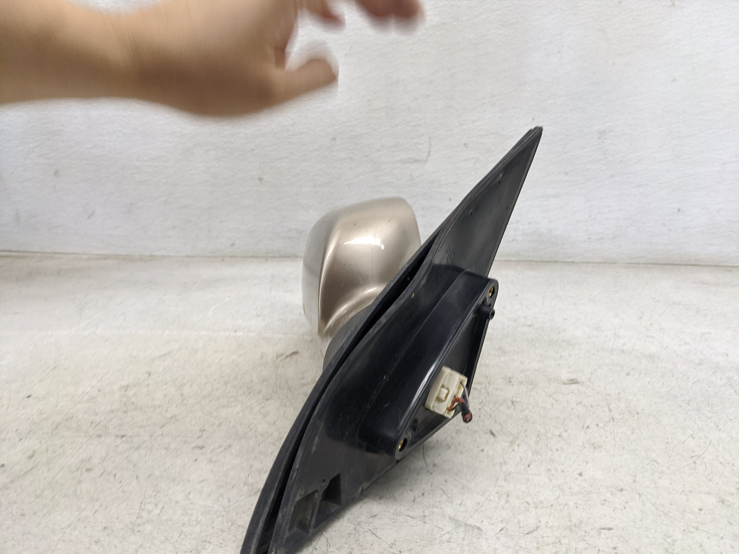 2004-2008 Suzuki Forenza Passenger Side View Mirror - Right Door Mirror OEM Used - Oemusedautoparts1.com