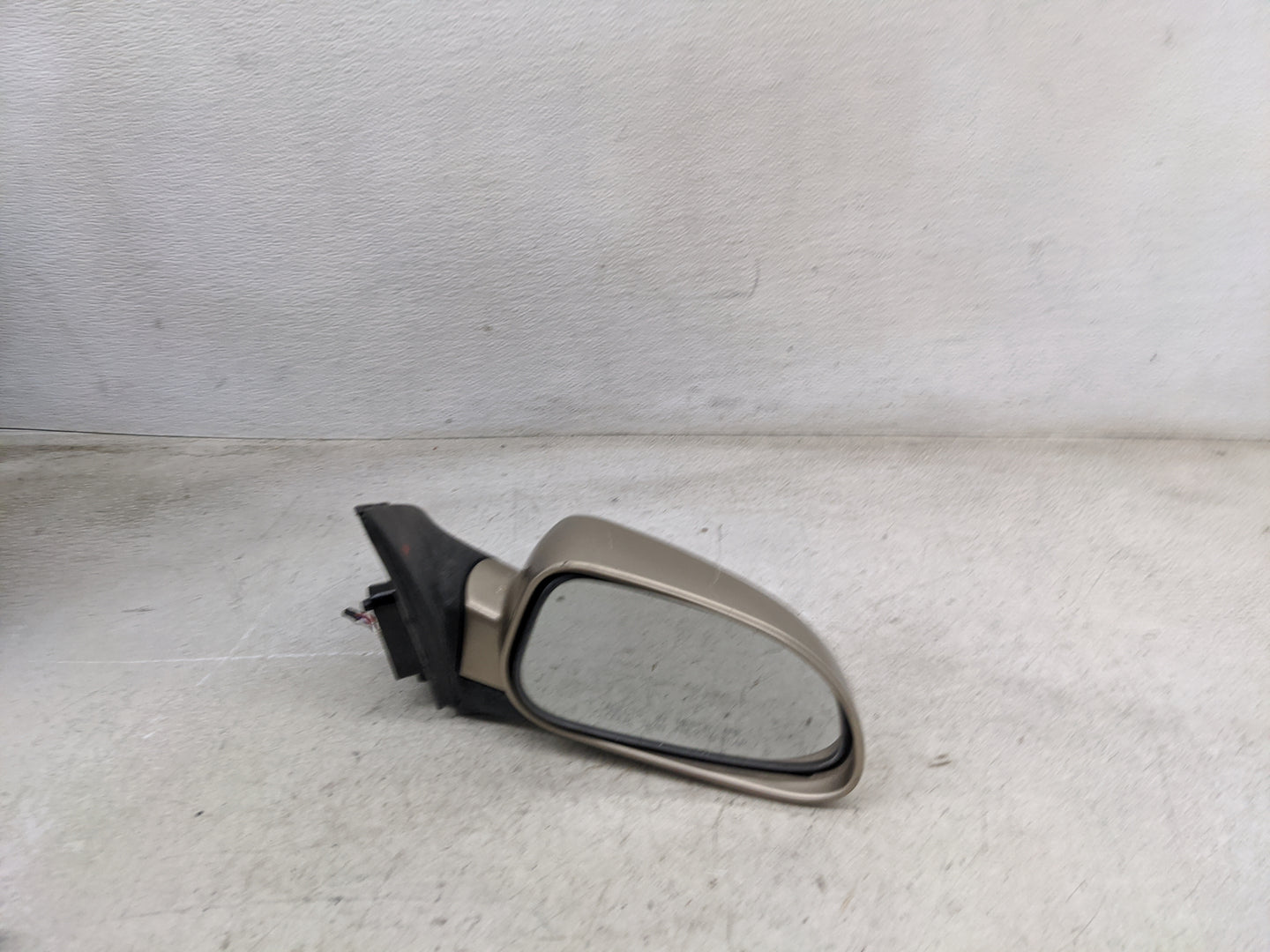 2004-2008 Suzuki Forenza Passenger Side View Mirror - Right Door Mirror OEM Used - Oemusedautoparts1.com