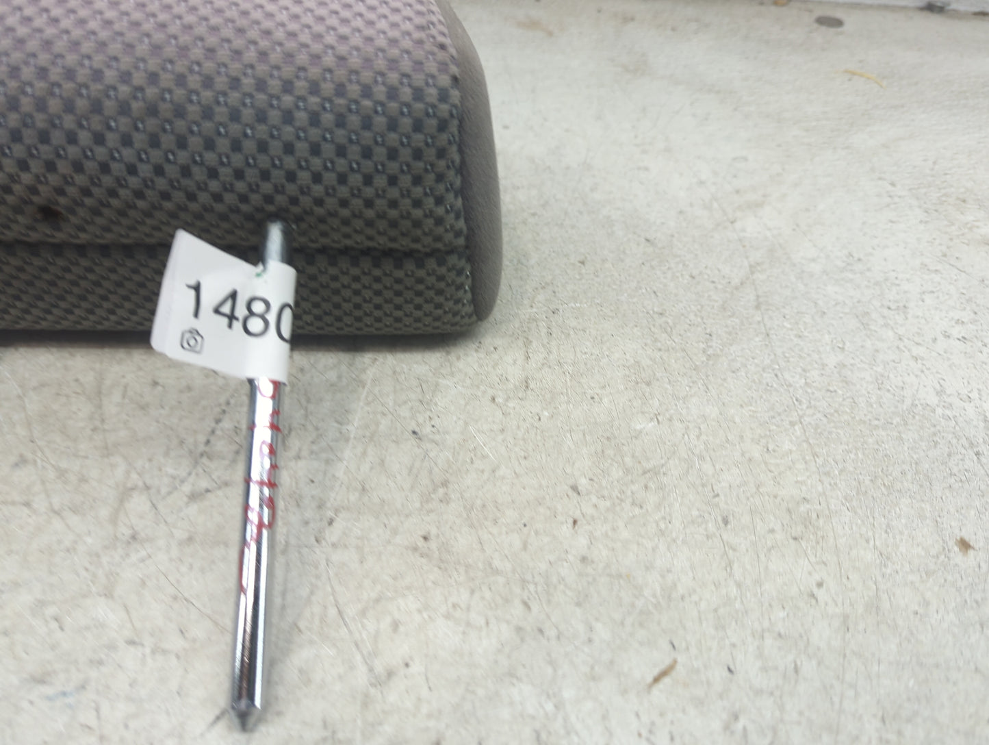 2008 Suzuki Forenza Headrest Head Rest Front Driver Passenger Seat Fits OEM Used Auto Parts - Oemusedautoparts1.com