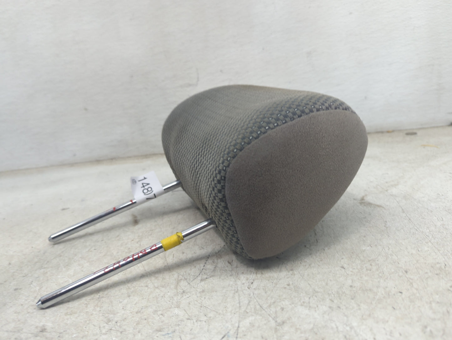 2008 Suzuki Forenza Headrest Head Rest Front Driver Passenger Seat Fits OEM Used Auto Parts - Oemusedautoparts1.com