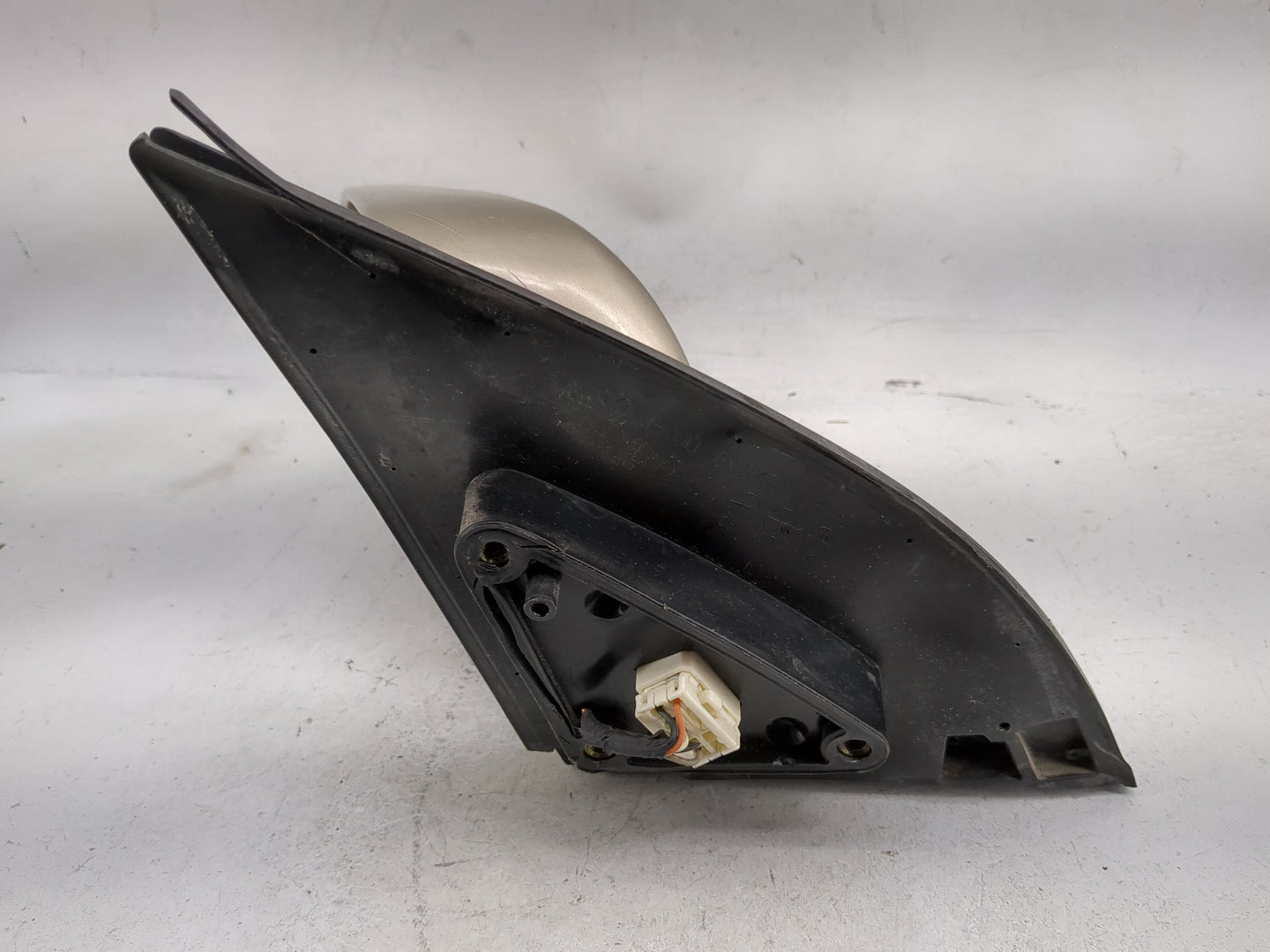 2004-2008 Suzuki Forenza Driver Side View Mirror - Left Door Mirror OEM Used - Oemusedautoparts1.com