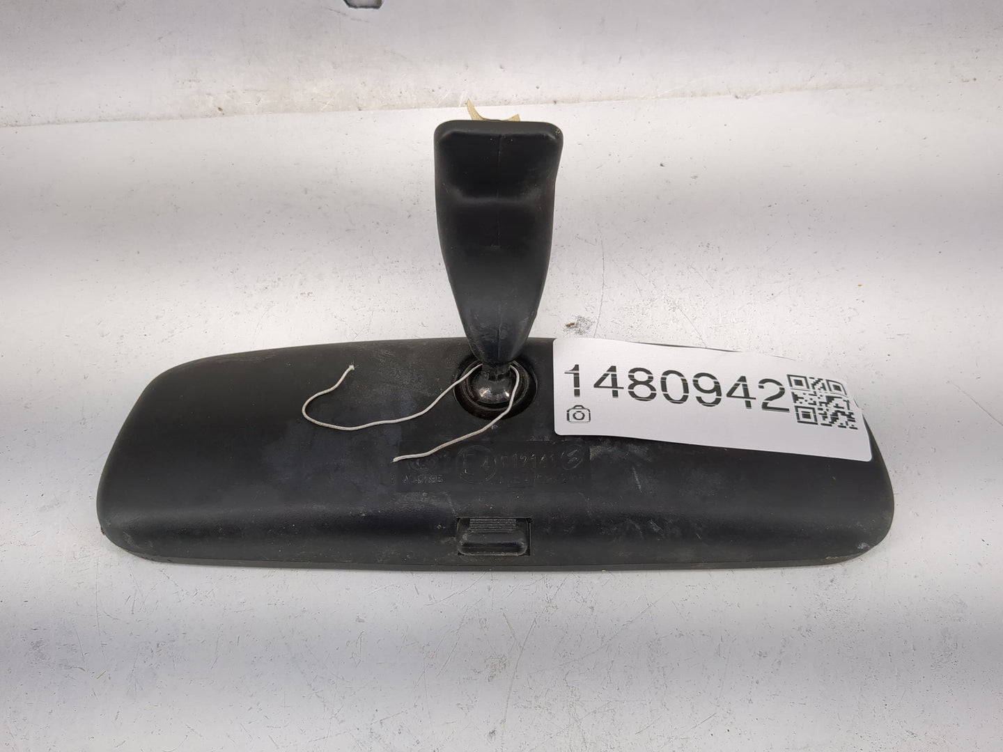 2004-2008 Suzuki Forenza Interior Rear View Mirror Replacement OEM P/N:E4 012141 A047595 Fits OEM Used Auto Parts - Oemuseda