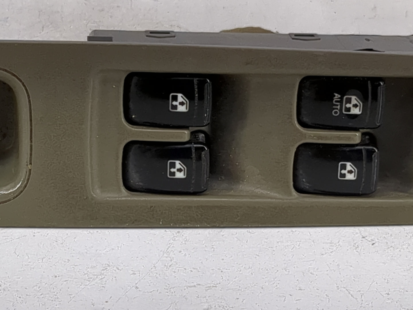 2005-2008 Suzuki Forenza Master Power Window Switch Replacement Driver Side Left P/N:96615365 96615366 Fits OEM Used Auto Pa