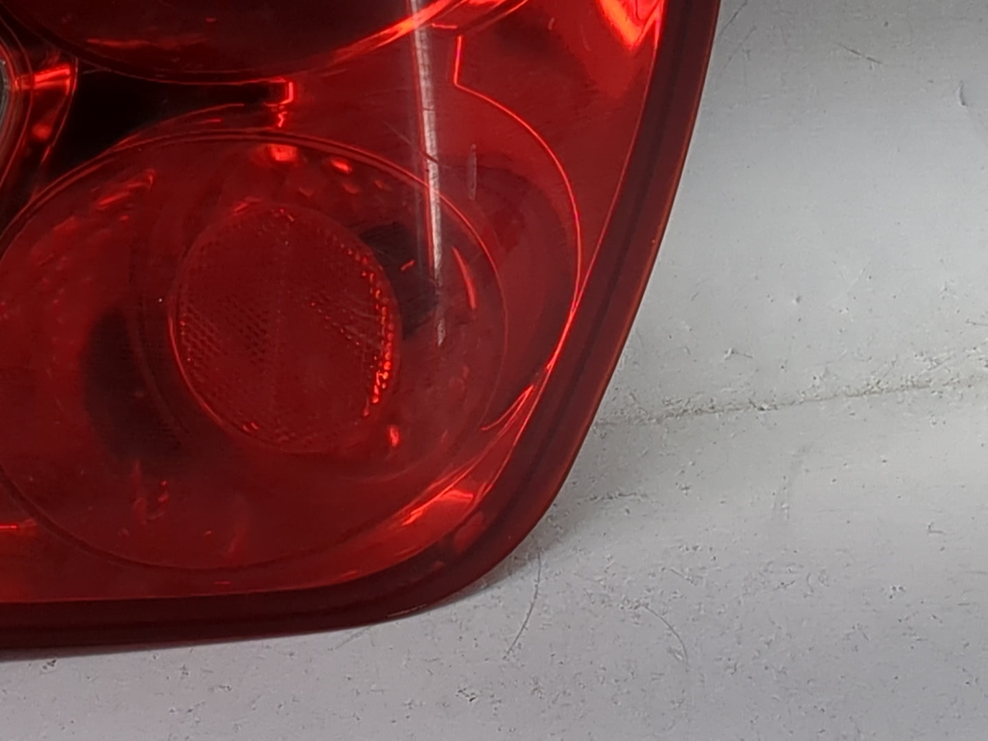 2004-2008 Suzuki Forenza Tail Light Assembly Passenger Right OEM P/N:0311-001930 Fits Fits 2004 2005 2006 2007 2008 OEM Used