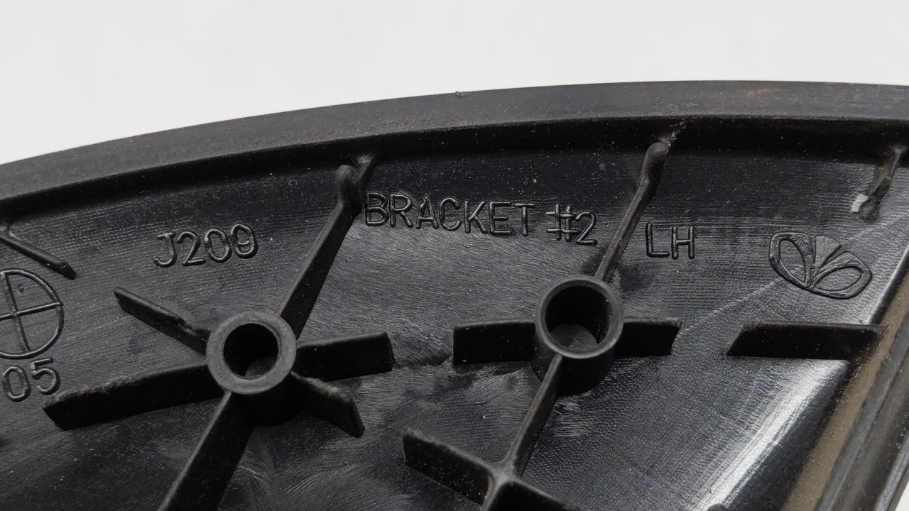 2004-2008 Suzuki Forenza Driver Side View Mirror - Left Door Mirror OEM Used - Oemusedautoparts1.com