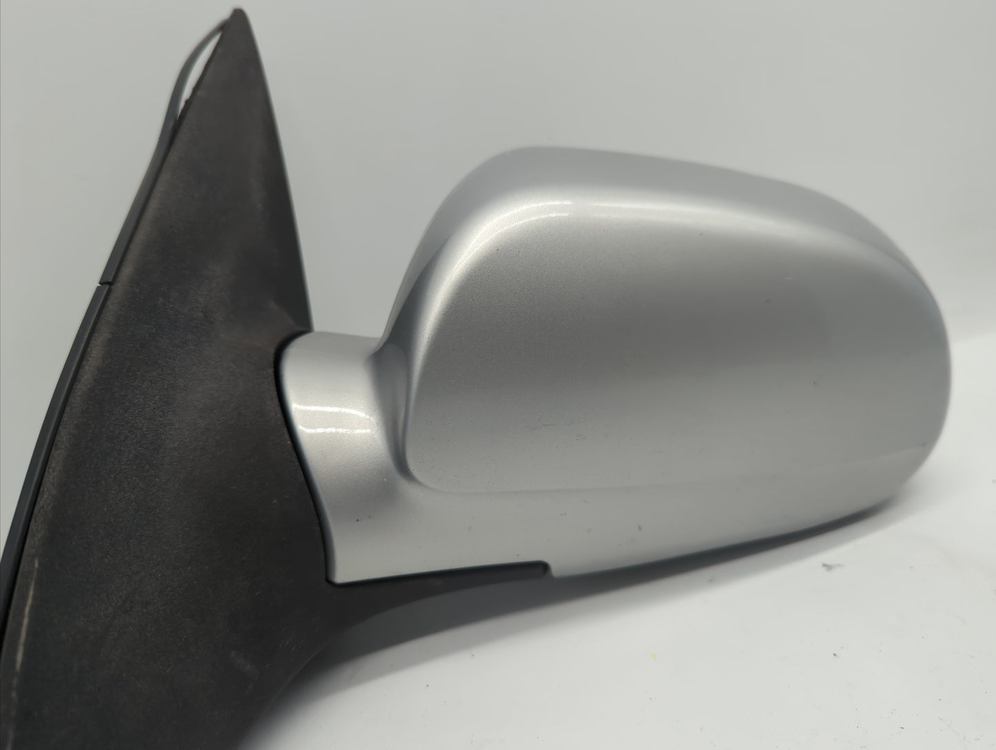 2004-2008 Suzuki Forenza Driver Side View Mirror - Left Door Mirror OEM Used - Oemusedautoparts1.com
