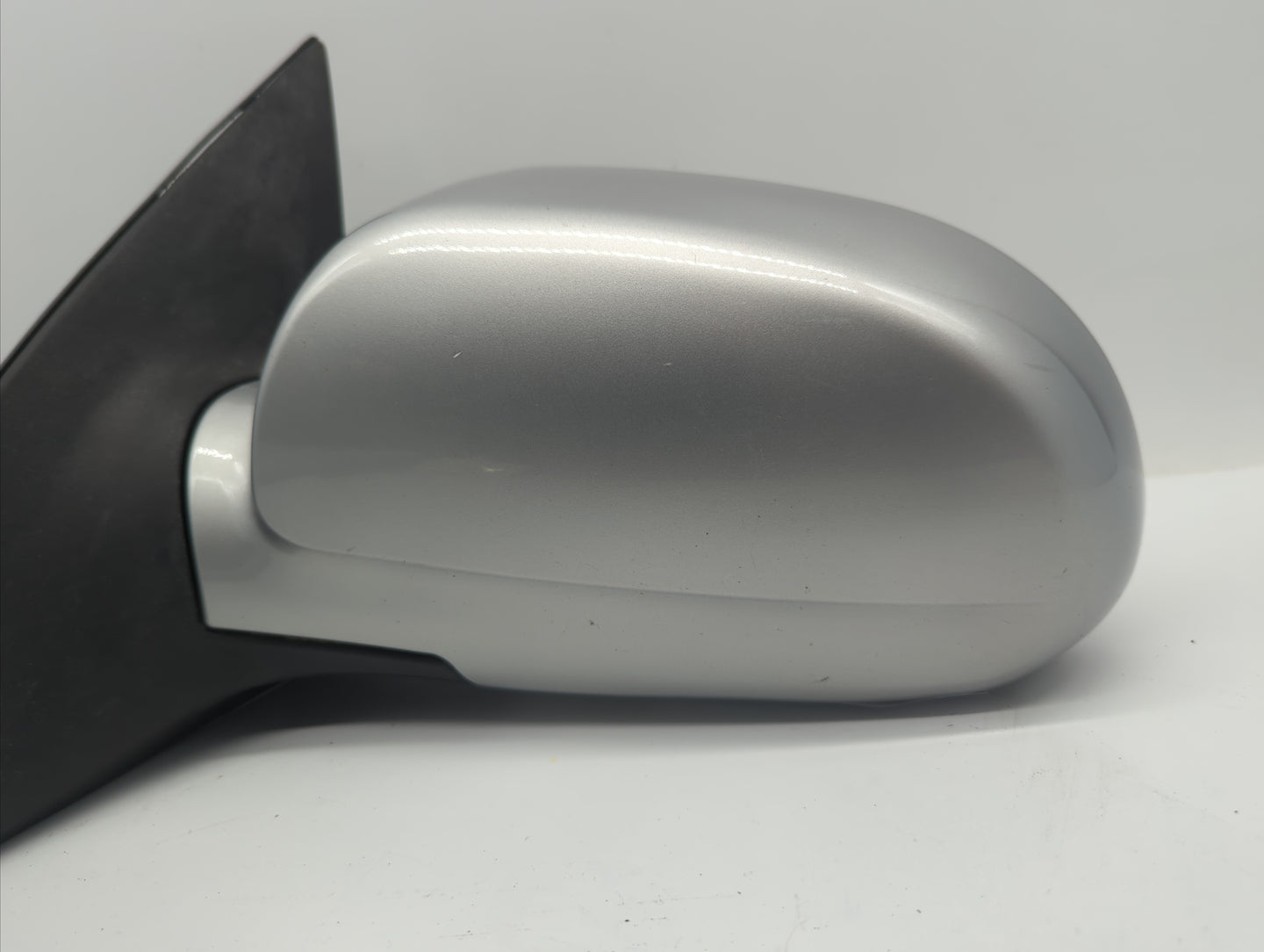 2004-2008 Suzuki Forenza Driver Side View Mirror - Left Door Mirror OEM Used - Oemusedautoparts1.com