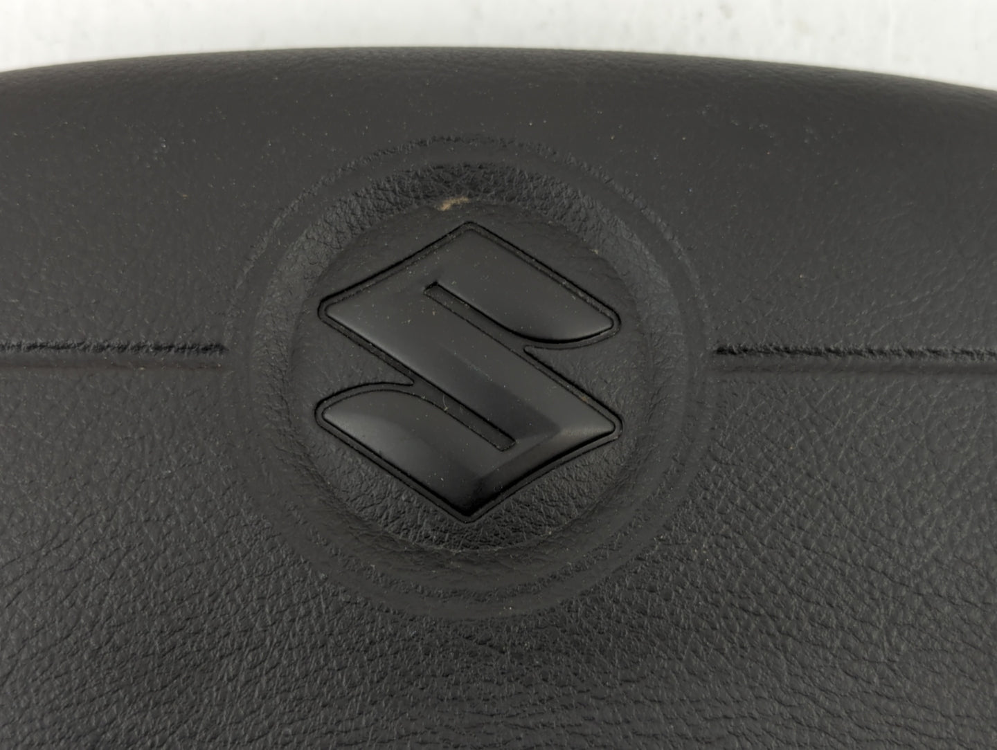 2004-2008 Suzuki Forenza Air Bag Driver Left Steering Wheel Mounted P/N:AN8CX4ZGS AN3CX0ATF Fits Fits 2004 2005 2006 2007 20