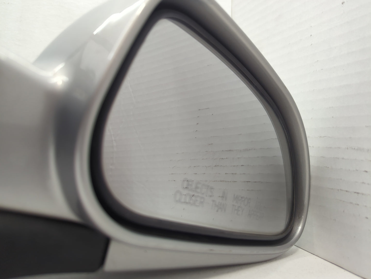 2004-2008 Suzuki Forenza Passenger Side View Mirror - Right Door Mirror OEM Used - Oemusedautoparts1.com