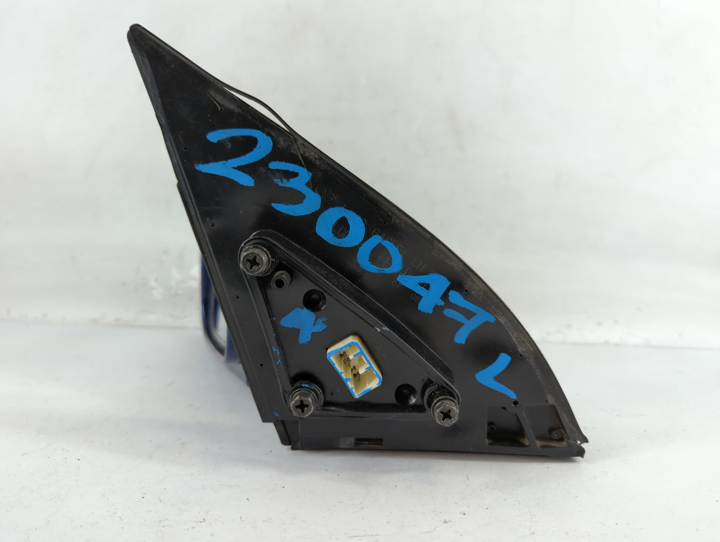 2004-2008 Suzuki Forenza Driver Side View Mirror - Left Door Mirror OEM Used - Oemusedautoparts1.com