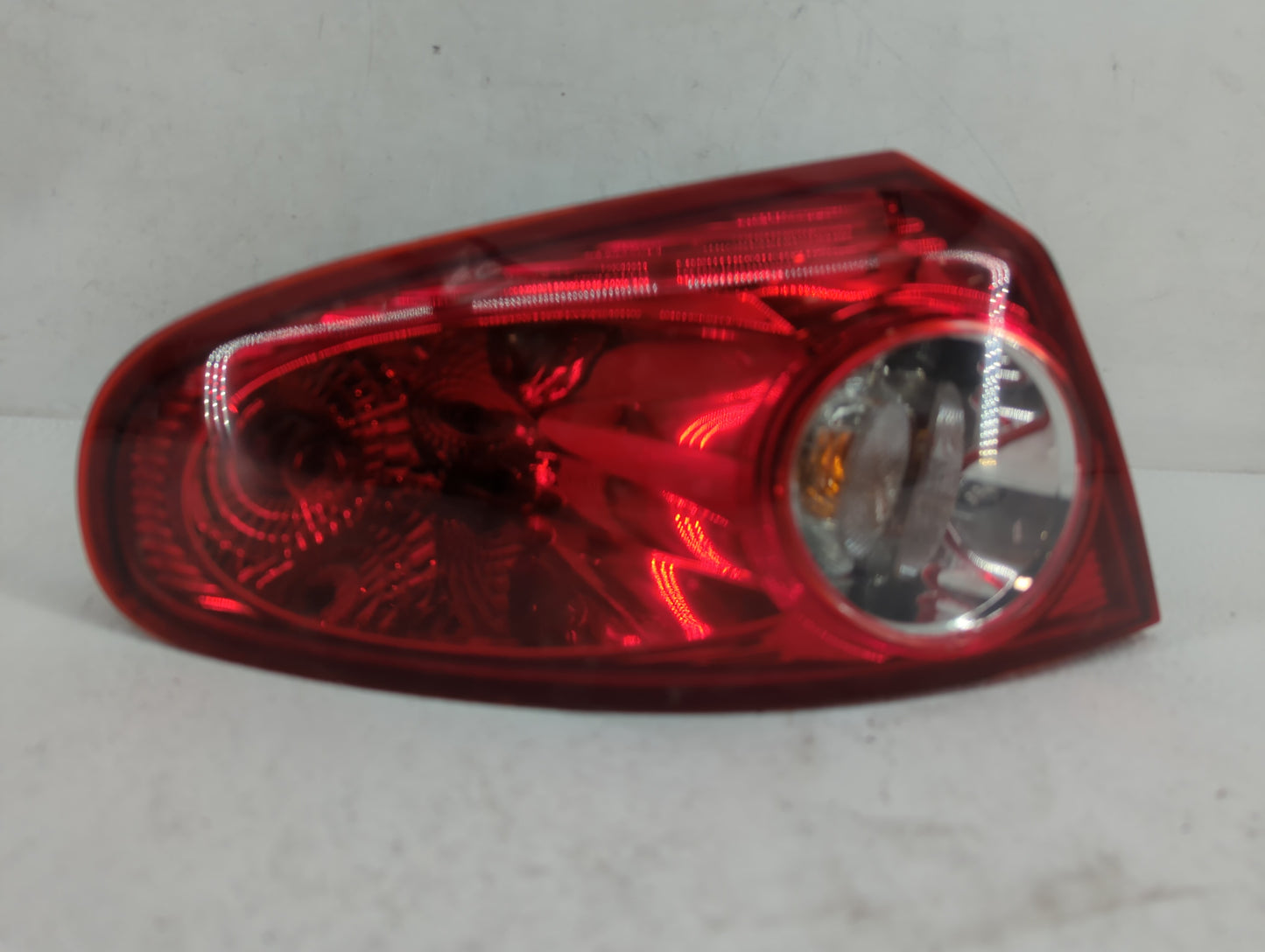2005-2008 Suzuki Reno Tail Light Assembly Driver Left OEM Fits Fits 2005 2006 2007 2008 OEM Used Auto Parts - Oemusedautopar