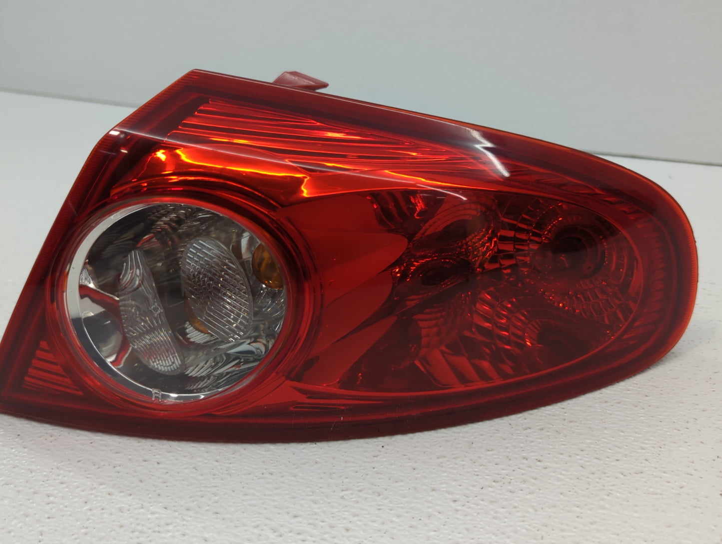 2005-2008 Suzuki Reno Tail Light Assembly Passenger Right OEM P/N:A047815 Fits Fits 2005 2006 2007 2008 OEM Used Auto Parts 