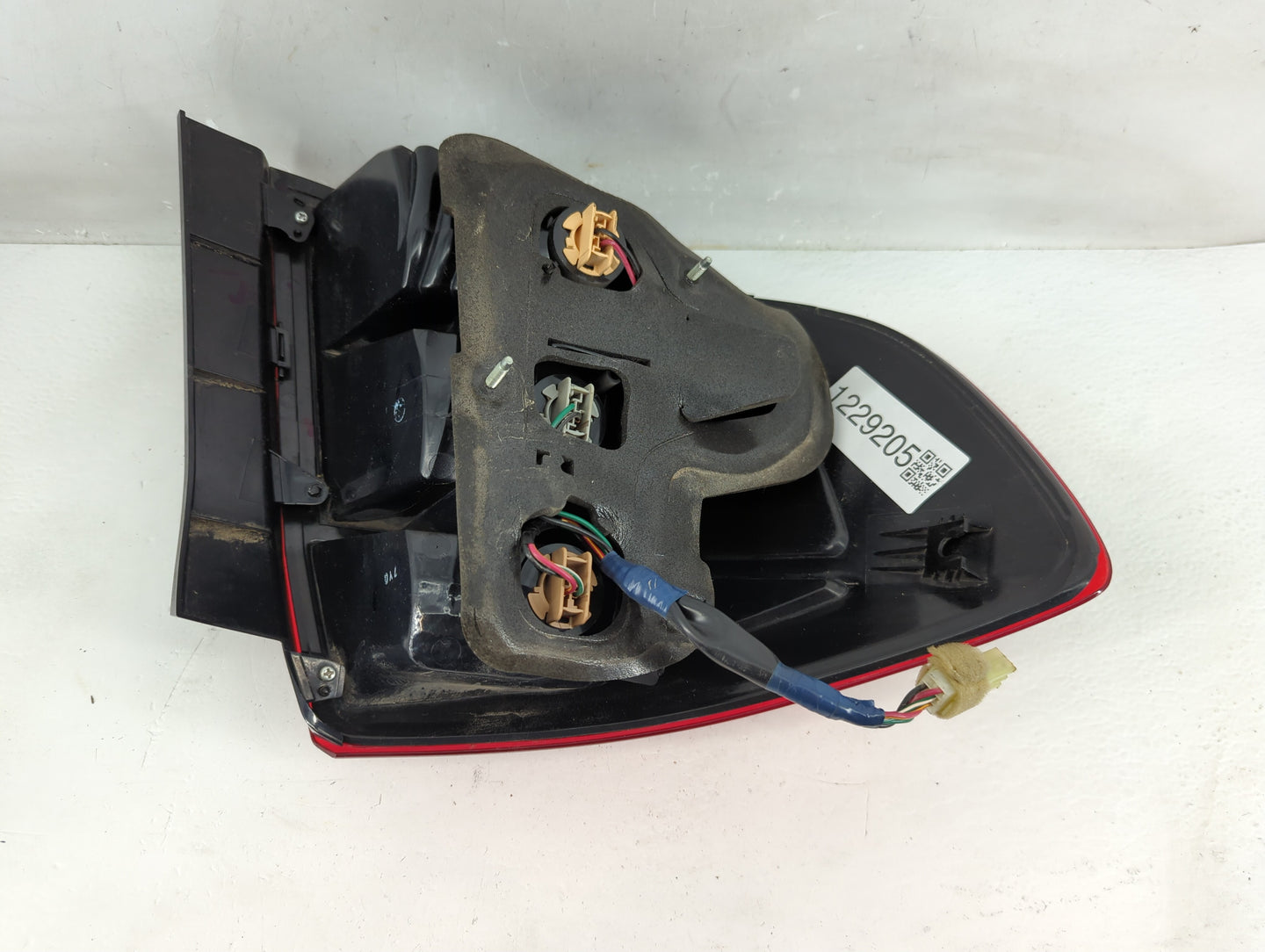 2008-2013 Suzuki Sx4 Tail Light Assembly Passenger Right OEM P/N:220-59152 Fits Fits 2008 2009 2010 2011 2012 2013 OEM Used 