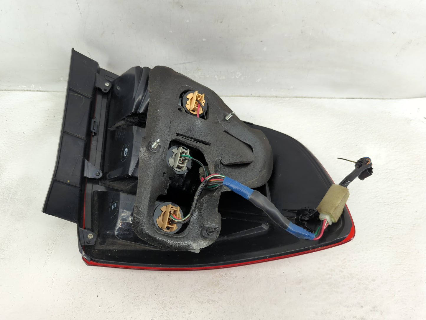 2008-2013 Suzuki Sx4 Tail Light Assembly Passenger Right OEM P/N:220-59152 Fits Fits 2008 2009 2010 2011 2012 2013 OEM Used 